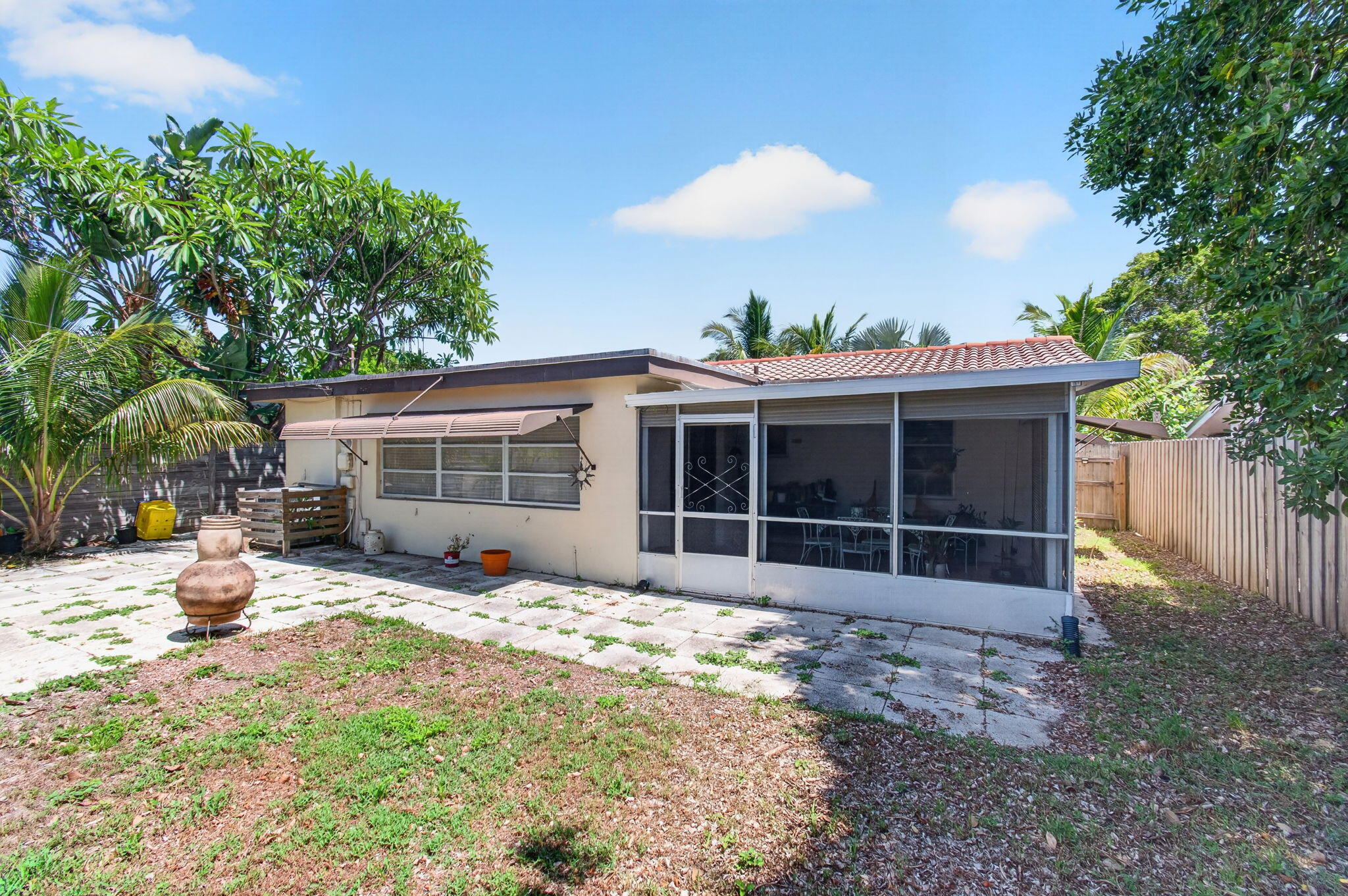 183 Harvard, Lake Worth FL 33460