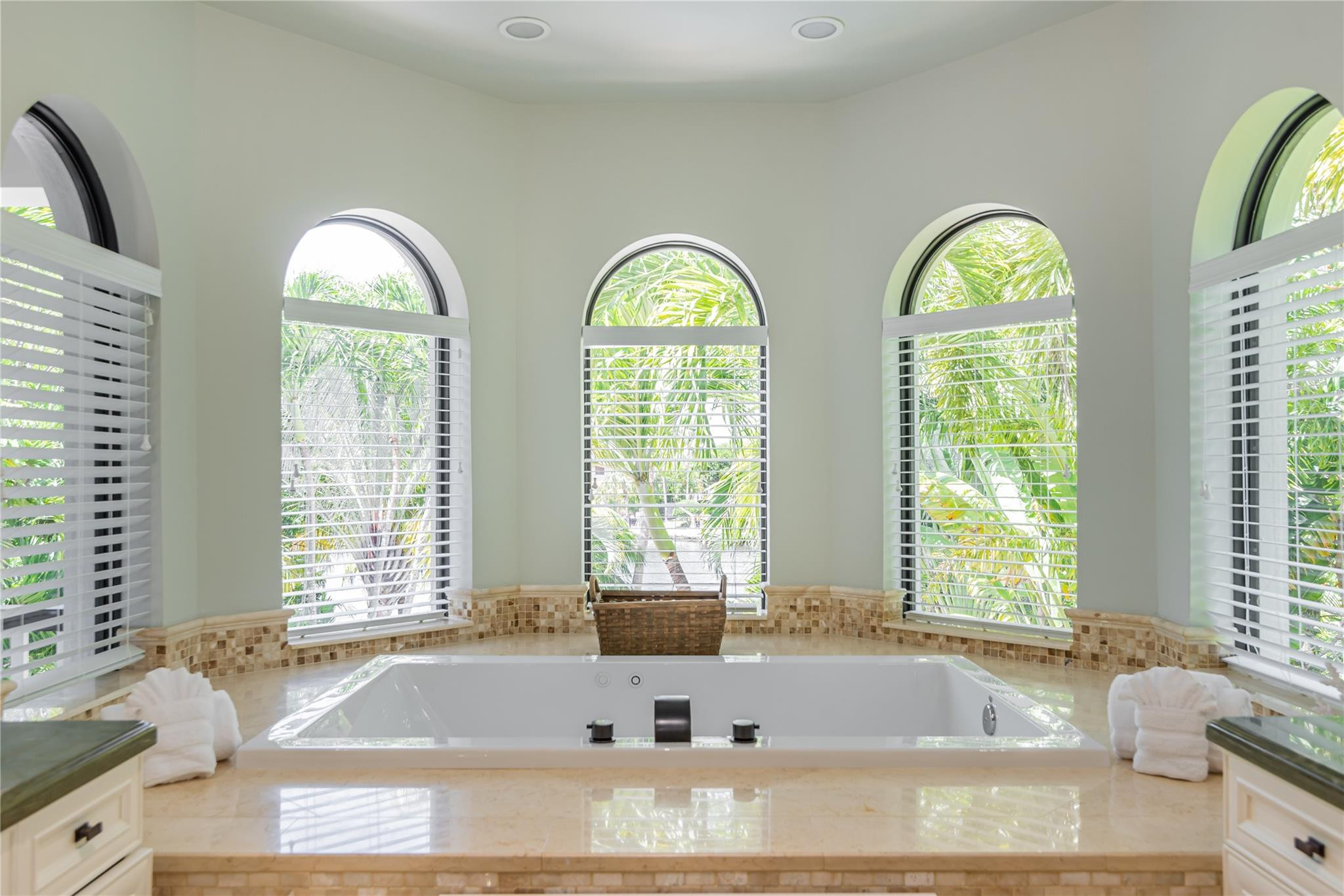 2415 Middle River, Fort Lauderdale FL 33305