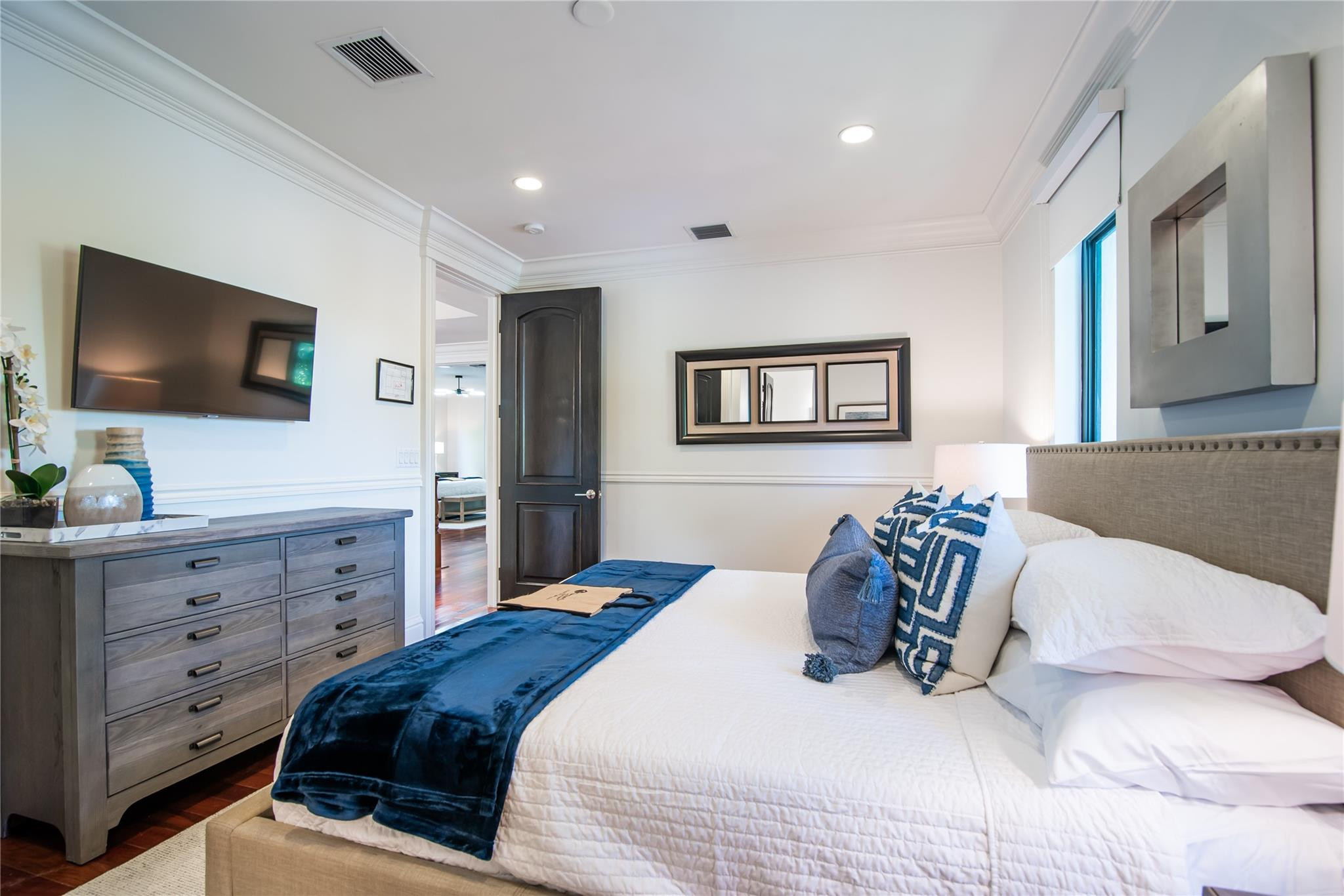 2415 Middle River, Fort Lauderdale FL 33305
