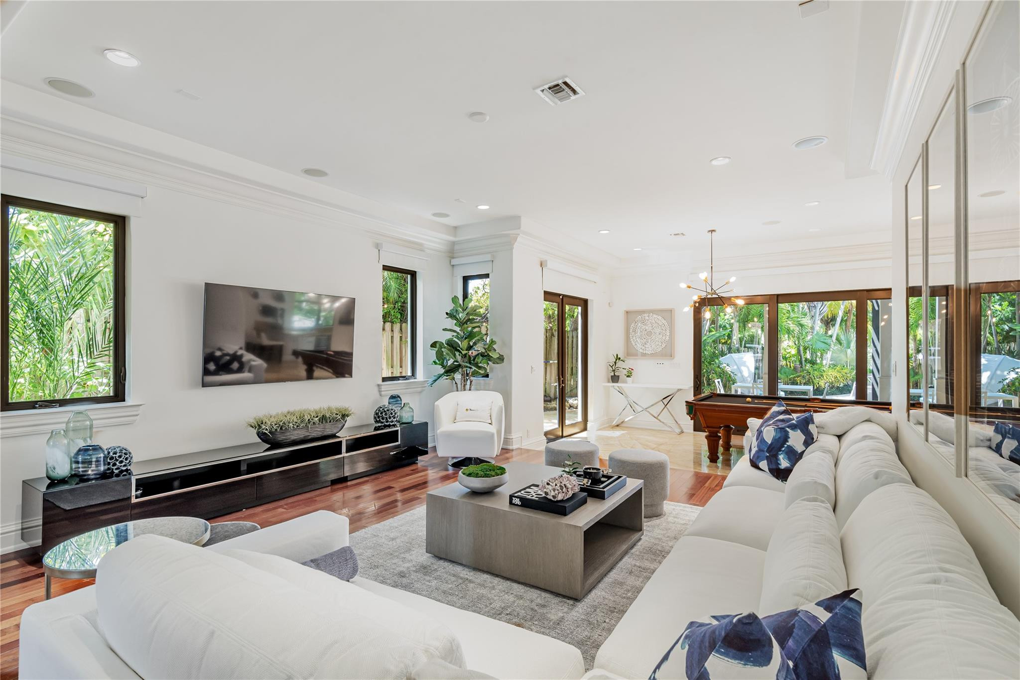 2415 Middle River, Fort Lauderdale FL 33305