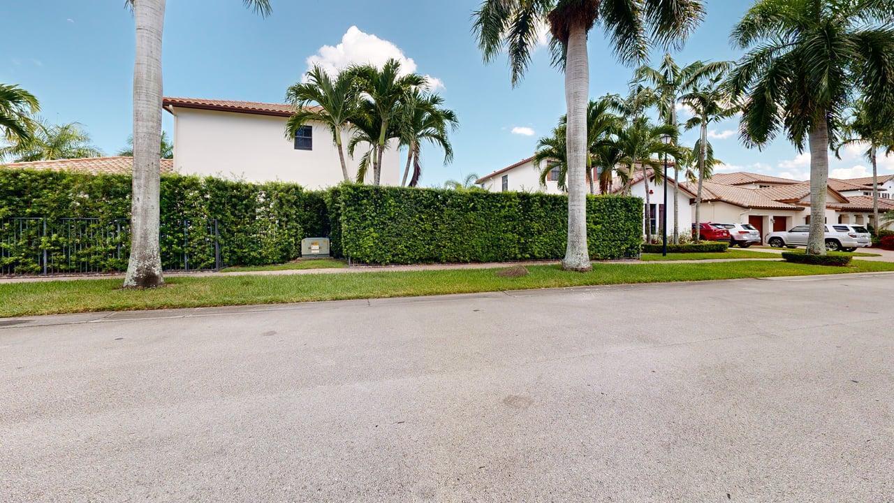 3686 NW 85th, Cooper City FL 33024