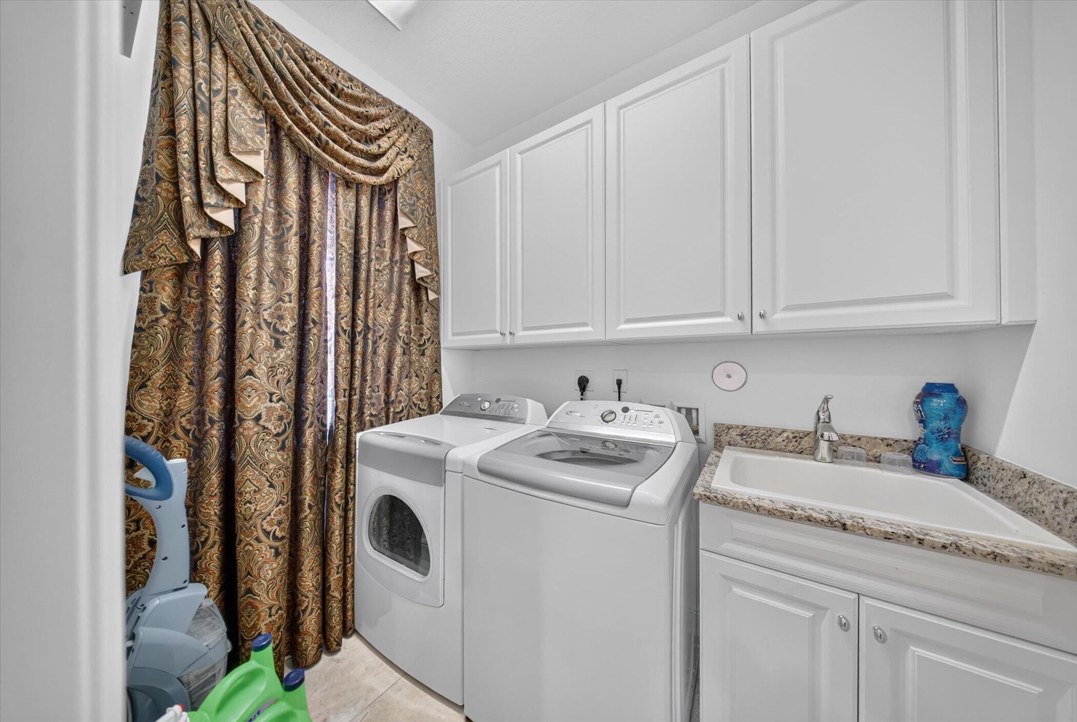 3686 NW 85th, Cooper City FL 33024
