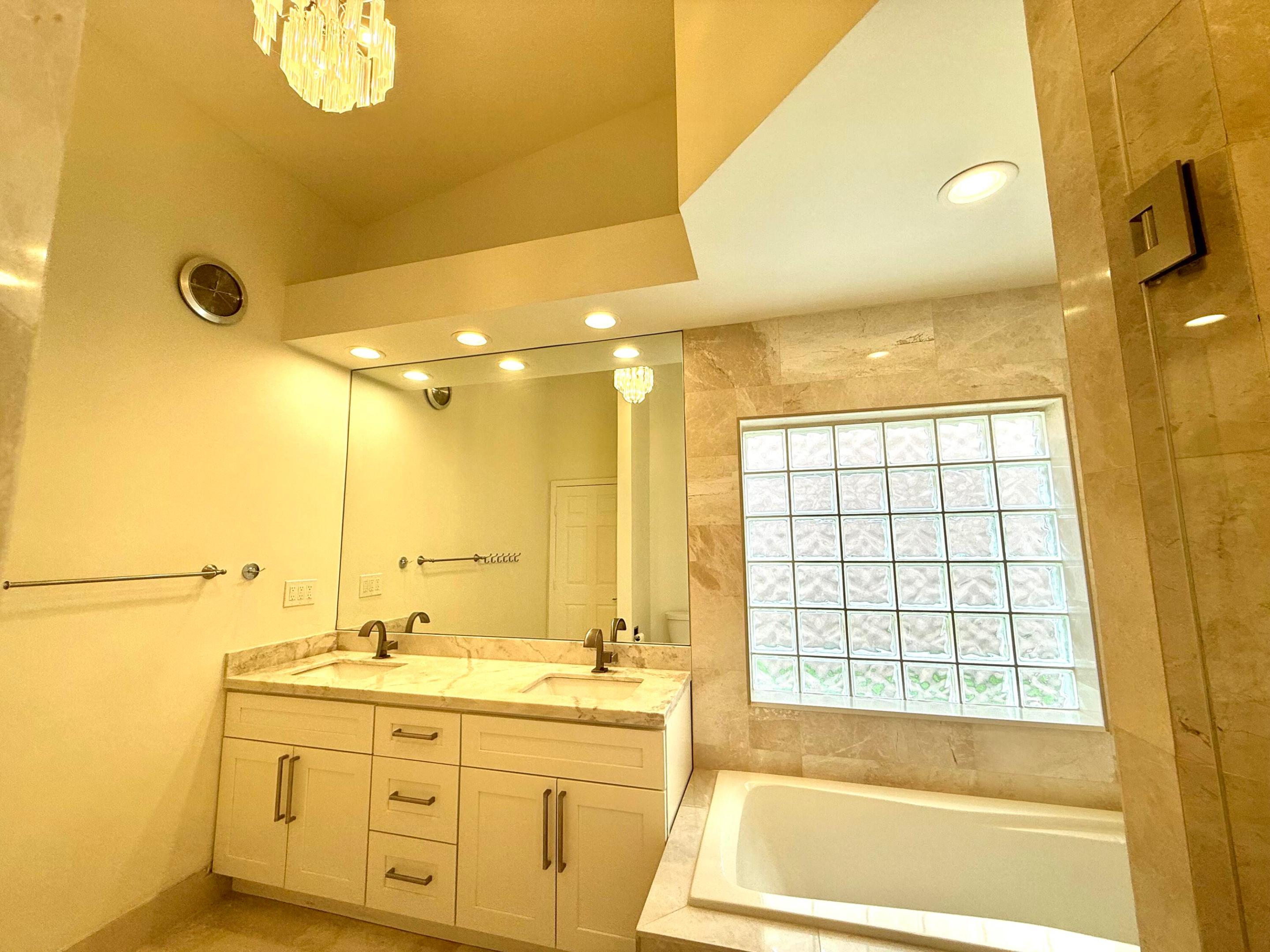 23261 Torre, Boca Raton FL 33433