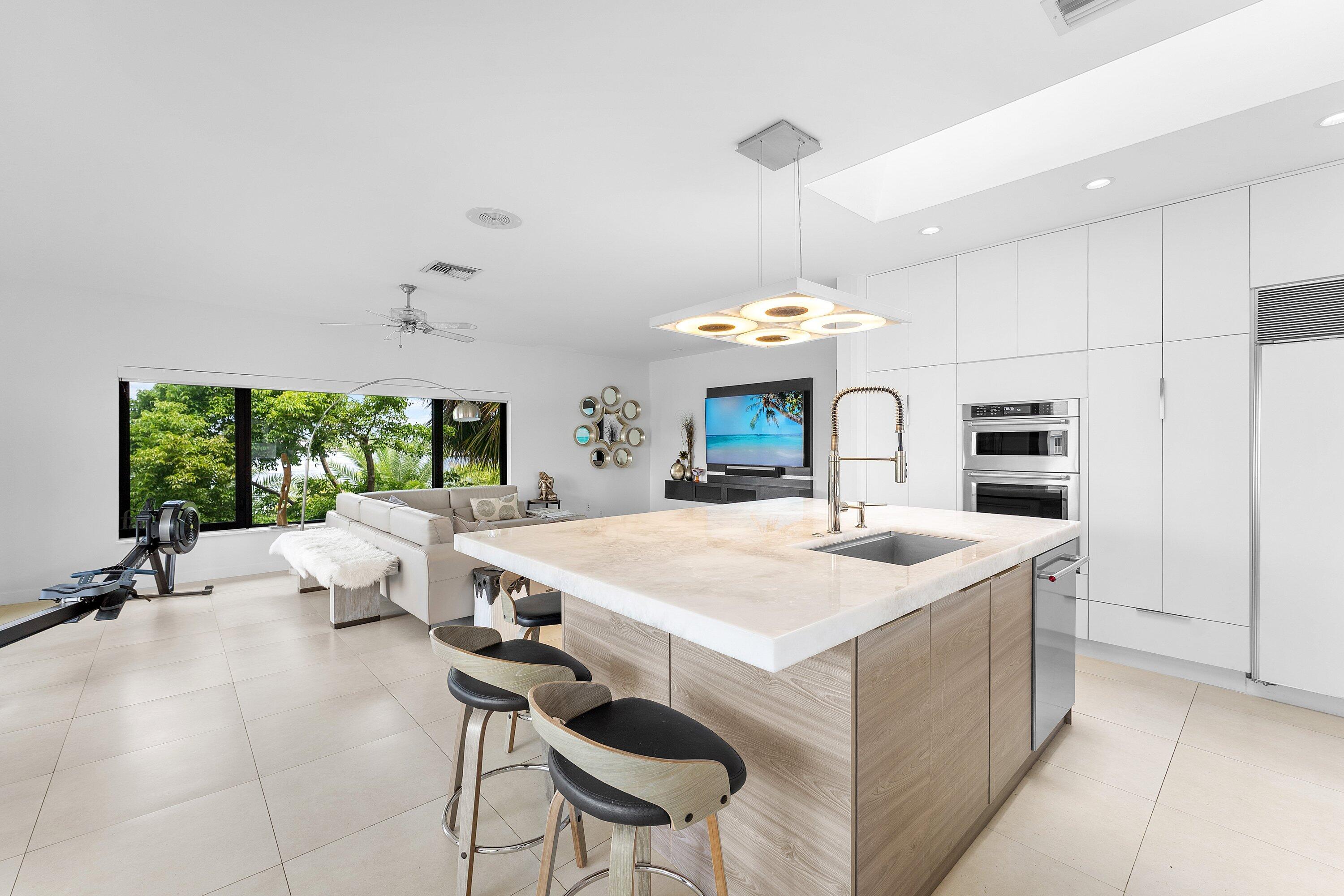 1102 Highland Beach #2w, Highland Beach FL 33487