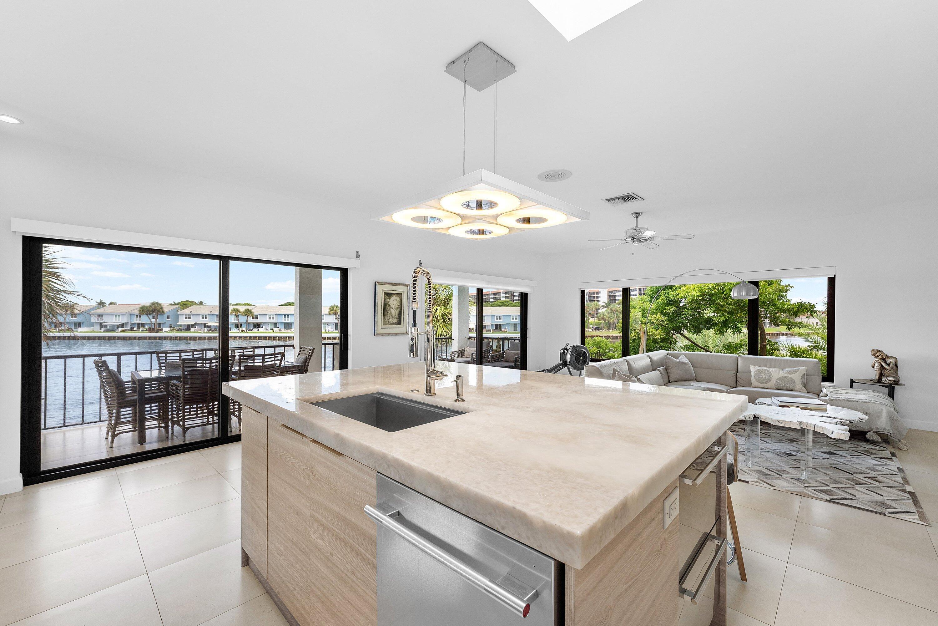 1102 Highland Beach #2w, Highland Beach FL 33487