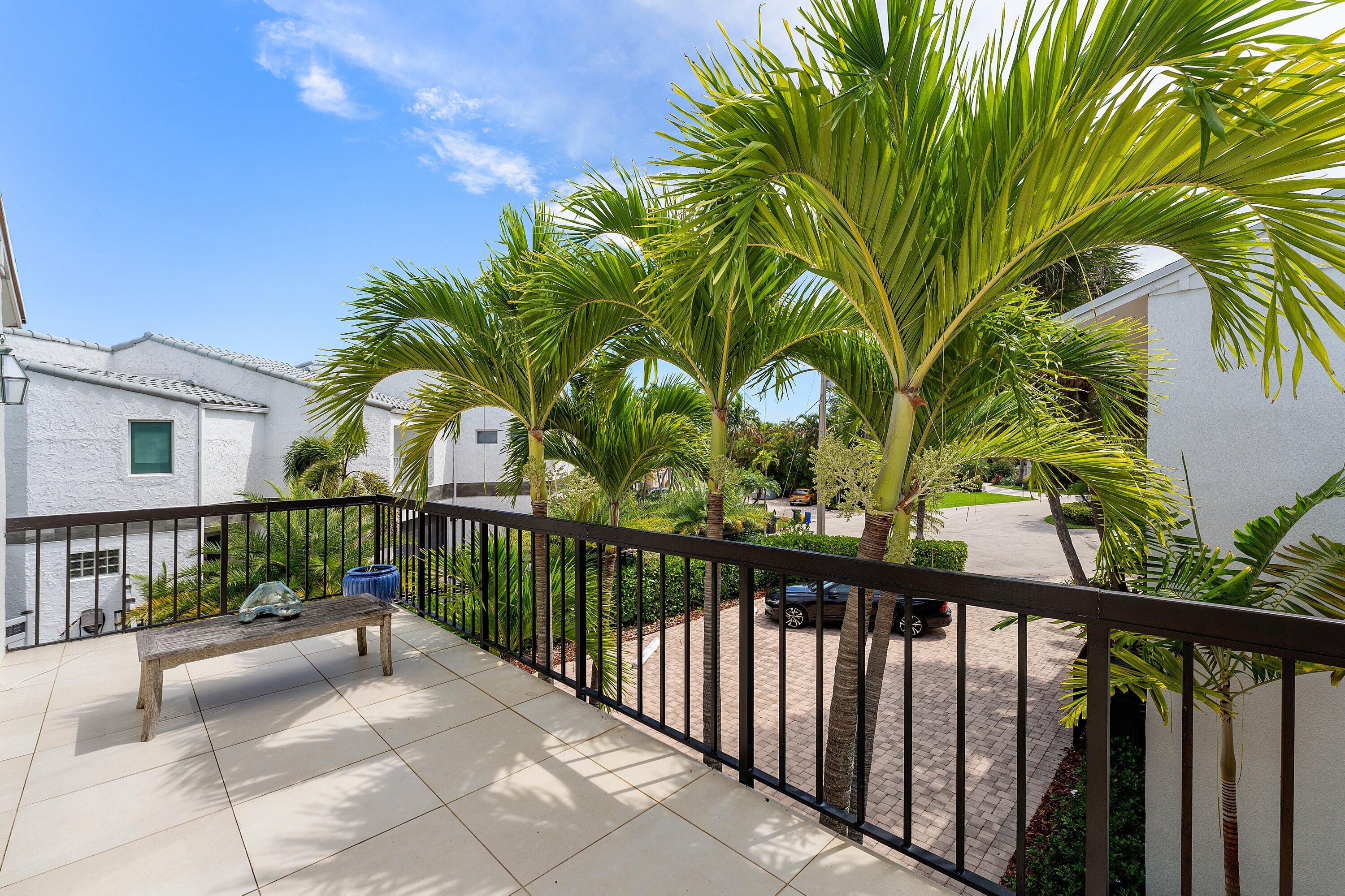 1102 Highland Beach #2w, Highland Beach FL 33487