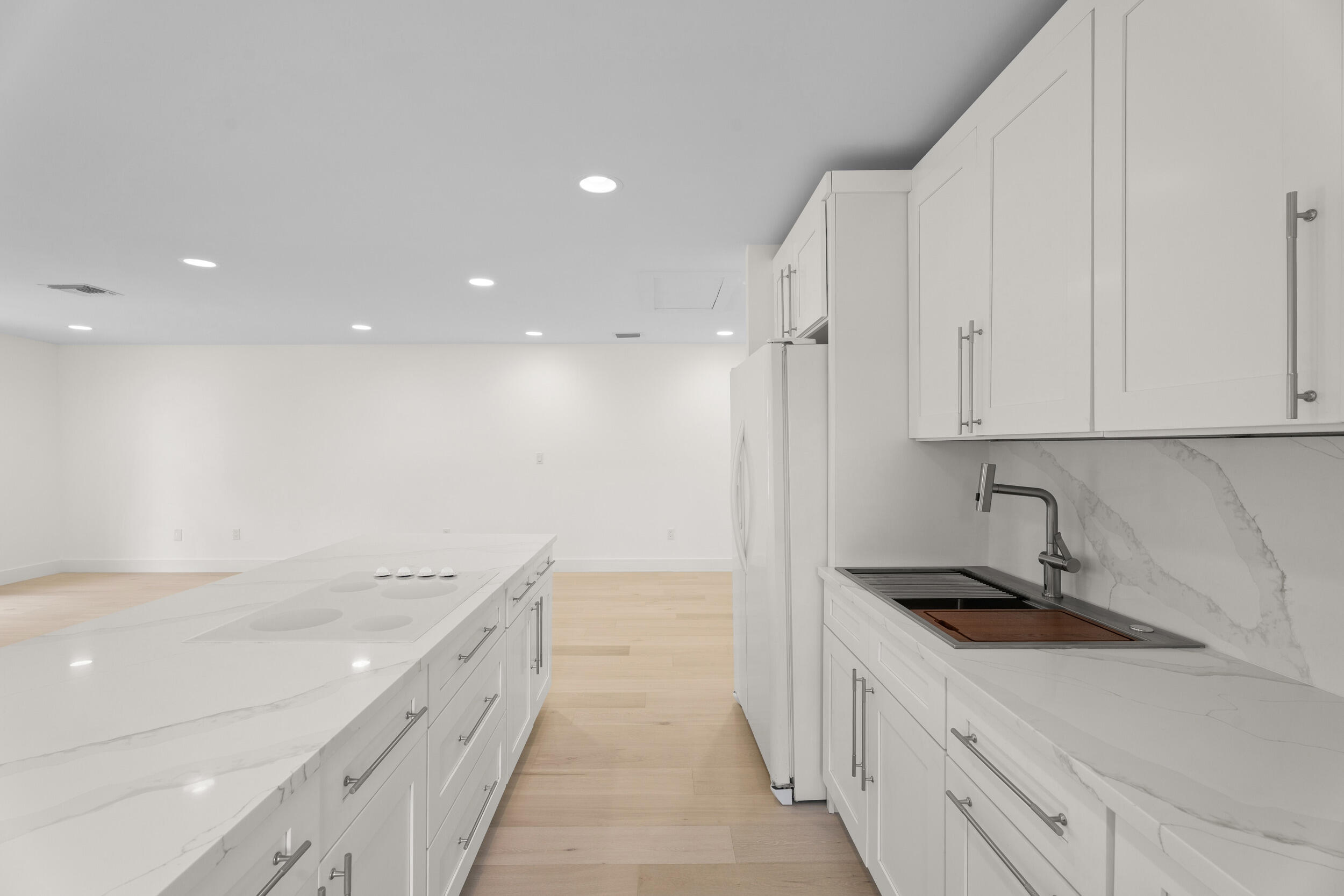 257 E Lakewood, West Palm Beach FL 33405