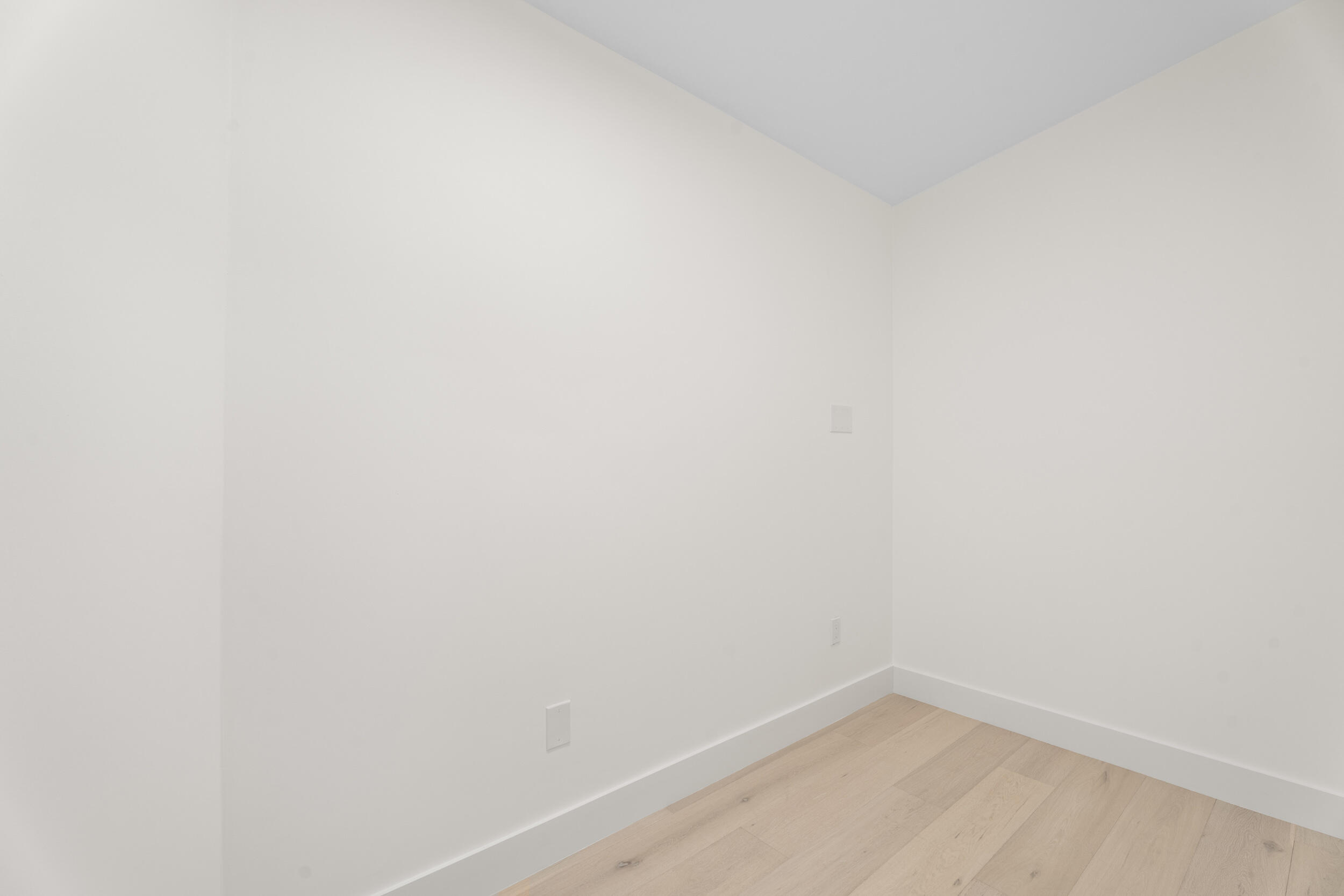 257 E Lakewood, West Palm Beach FL 33405