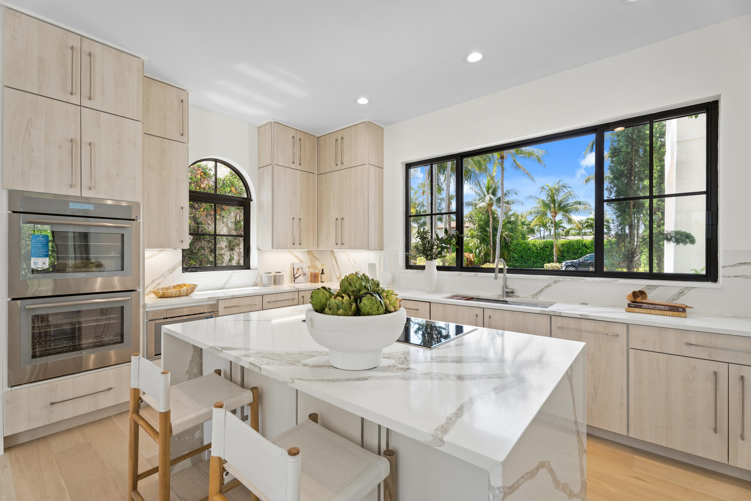 257 E Lakewood, West Palm Beach FL 33405