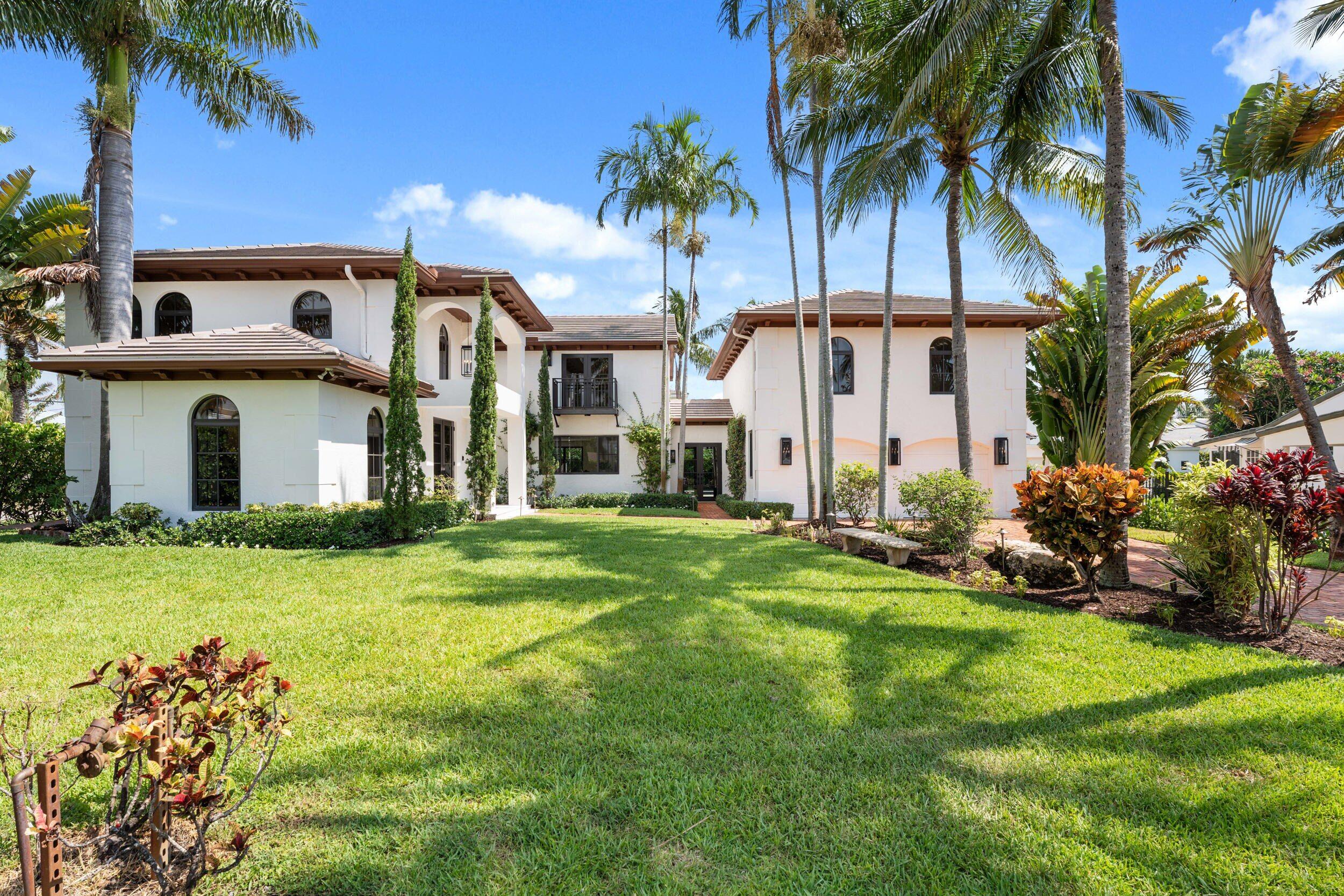 257 E Lakewood, West Palm Beach FL 33405