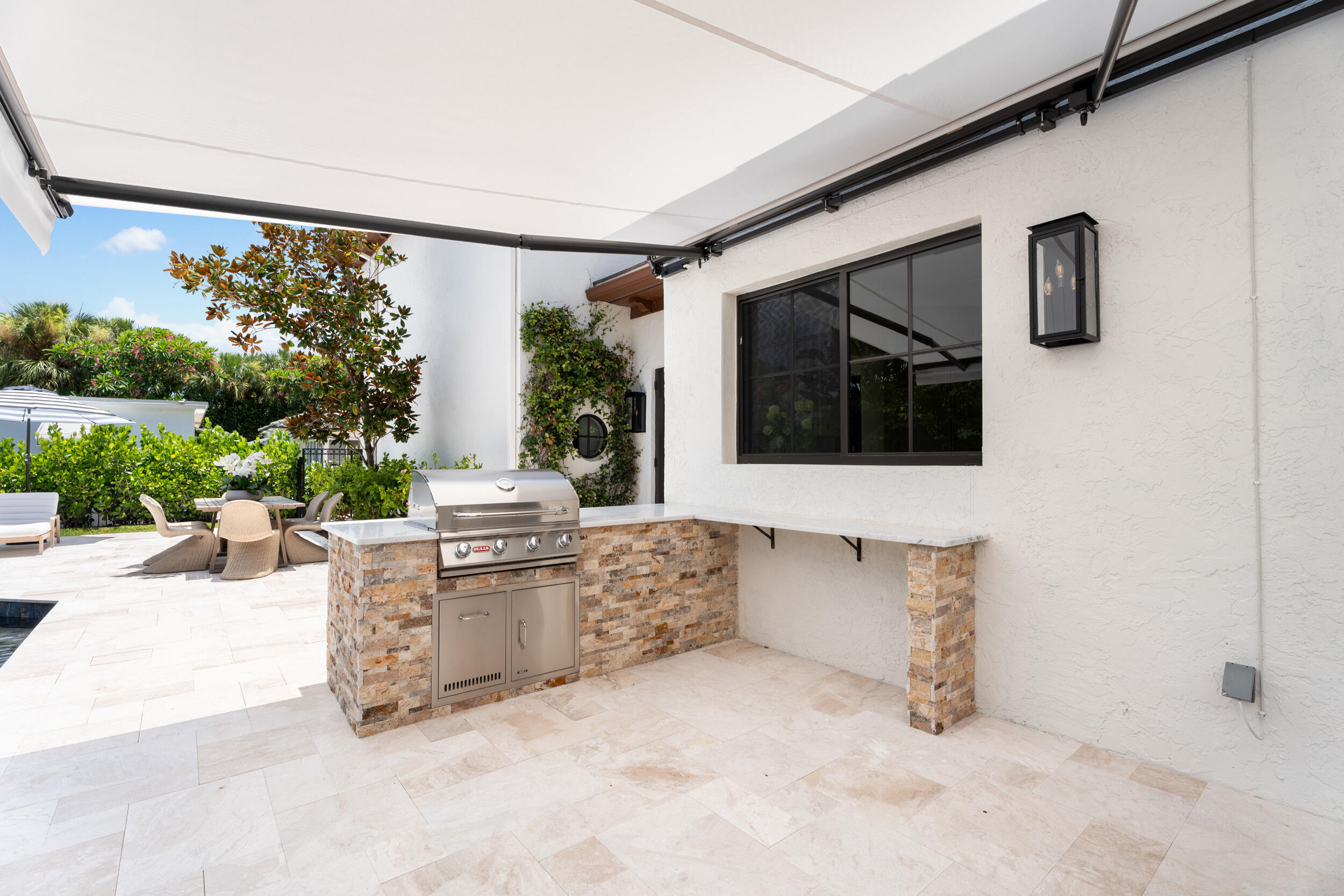 257 E Lakewood, West Palm Beach FL 33405
