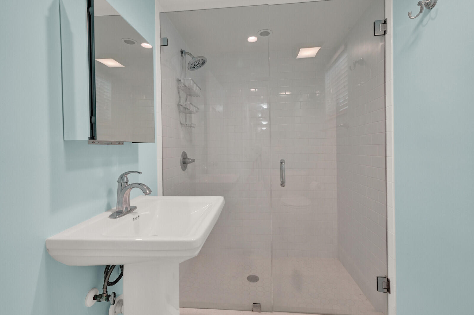 341 Glenbrook, Atlantis FL 33462