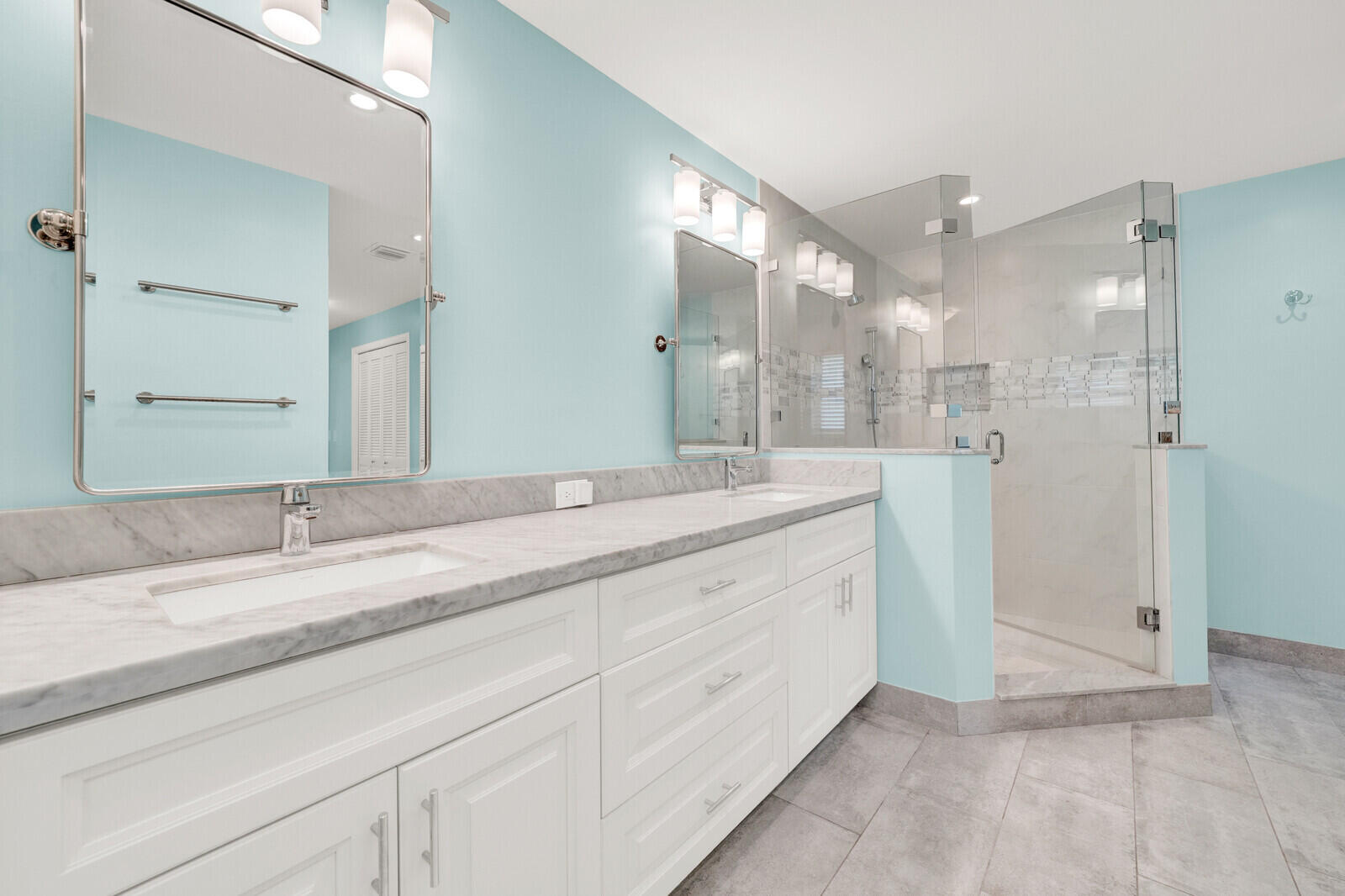 341 Glenbrook, Atlantis FL 33462