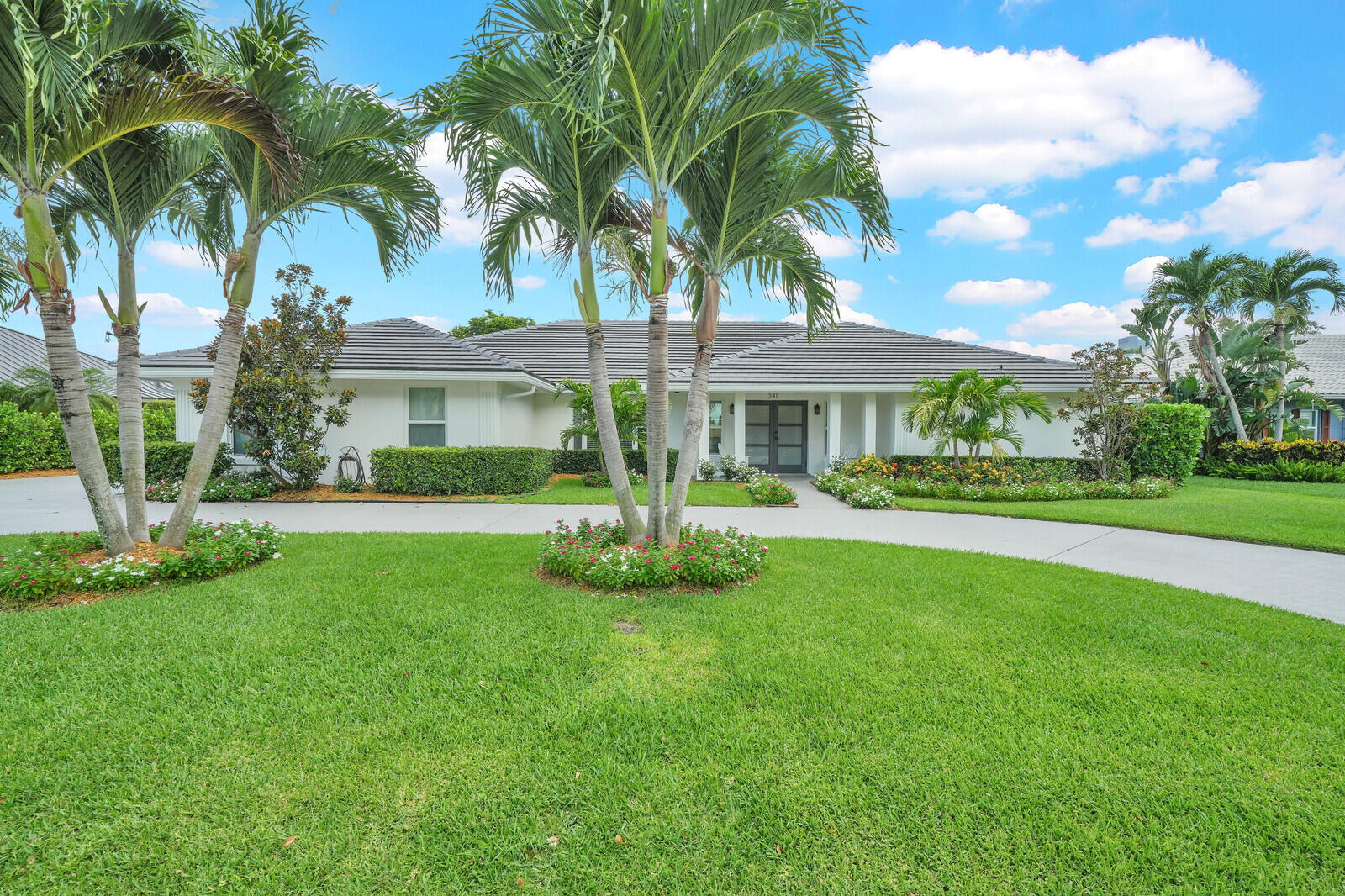 341 Glenbrook, Atlantis FL 33462