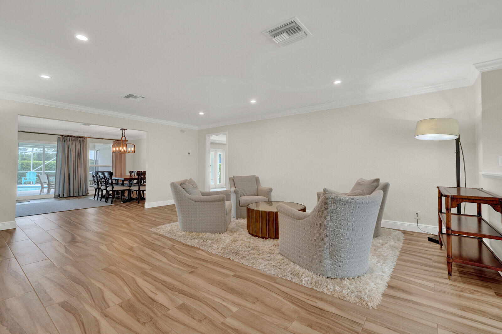 341 Glenbrook, Atlantis FL 33462