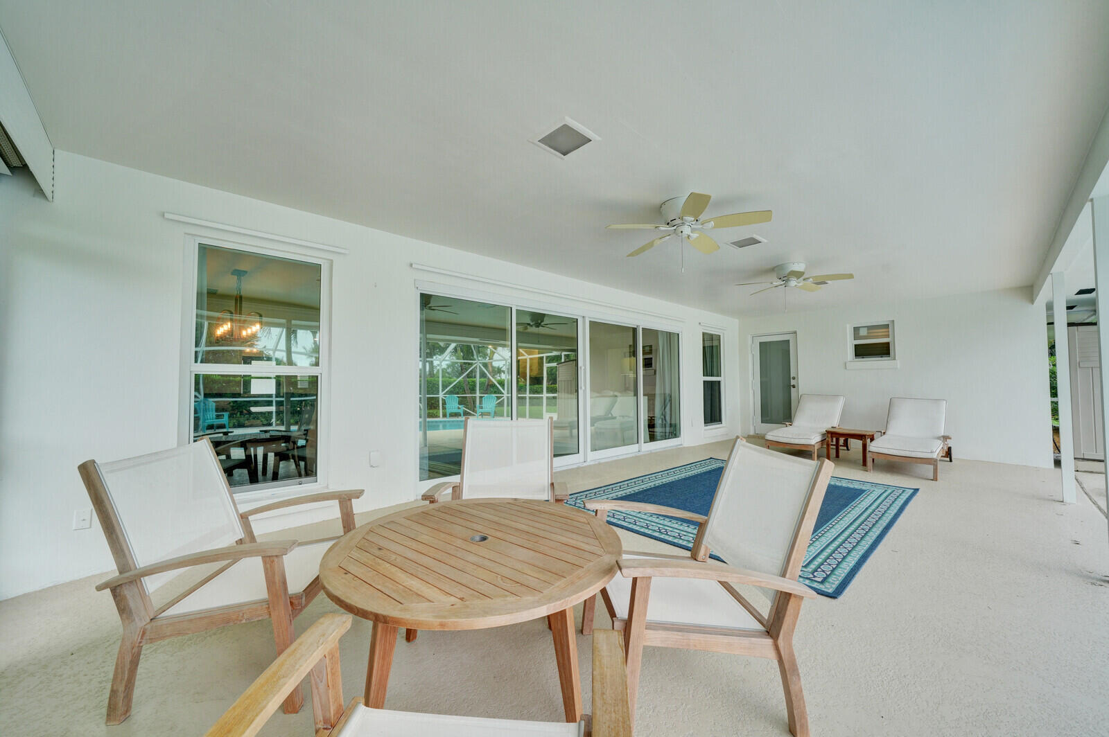 341 Glenbrook, Atlantis FL 33462