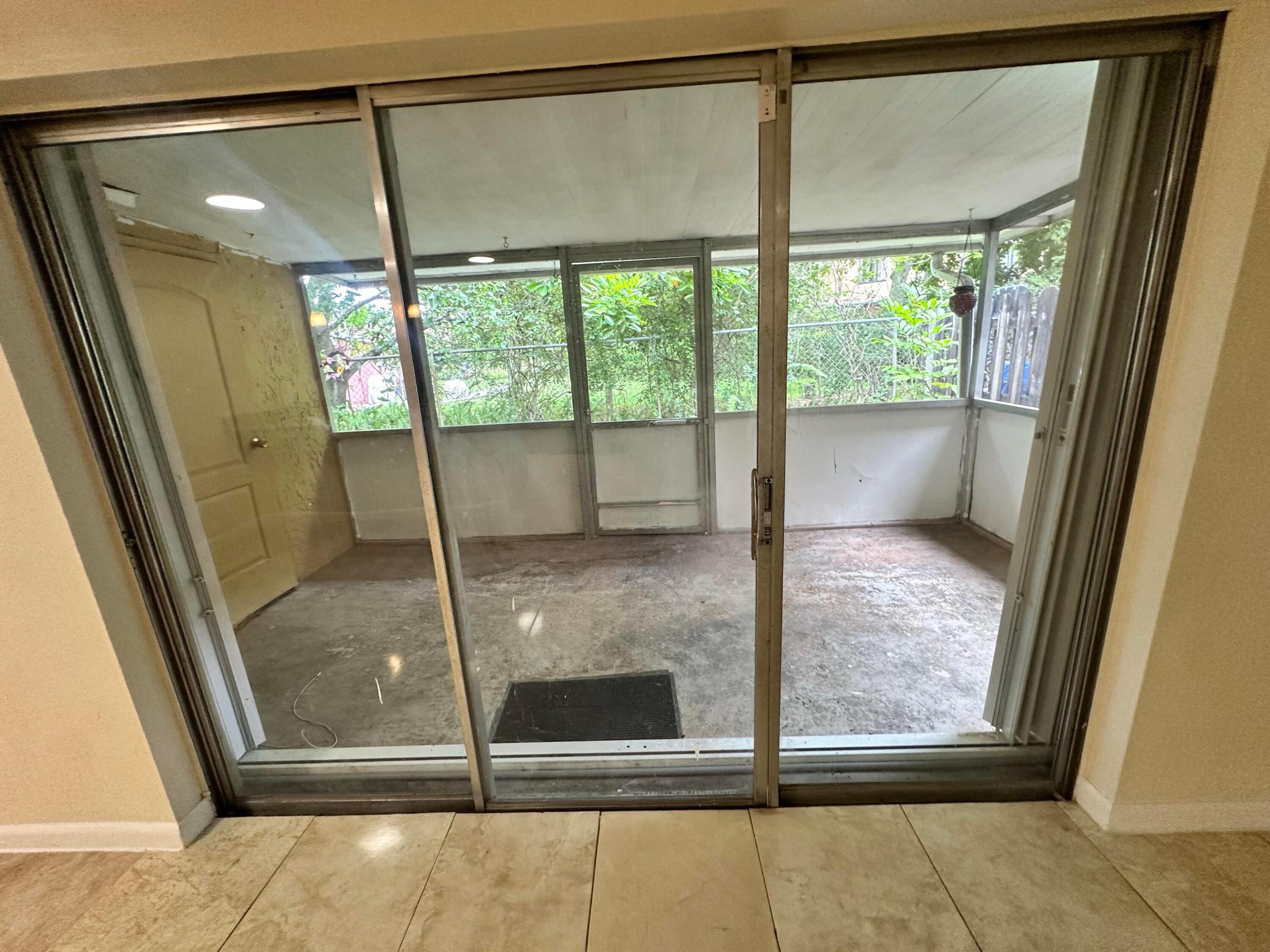 5614 Blueberry, Lauderhill FL 33313