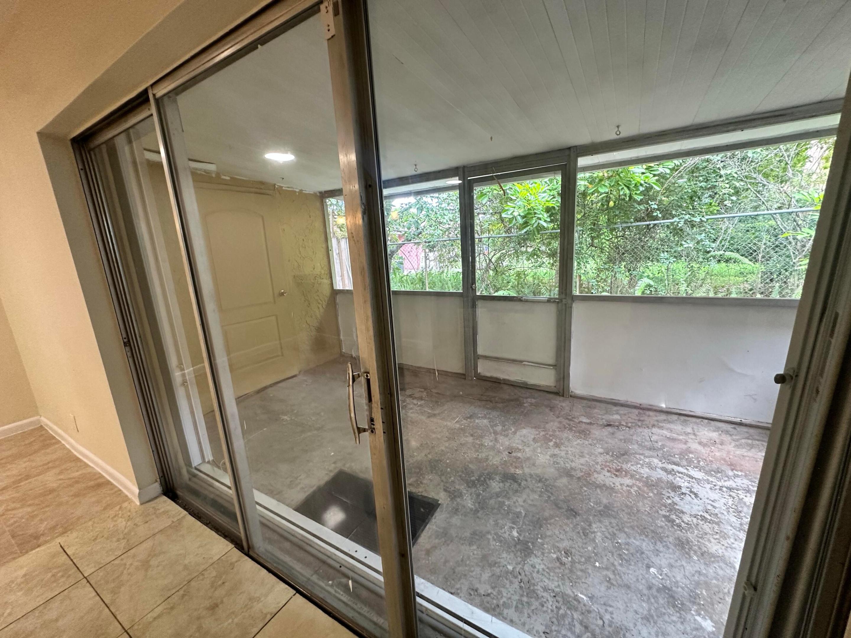 5614 Blueberry, Lauderhill FL 33313