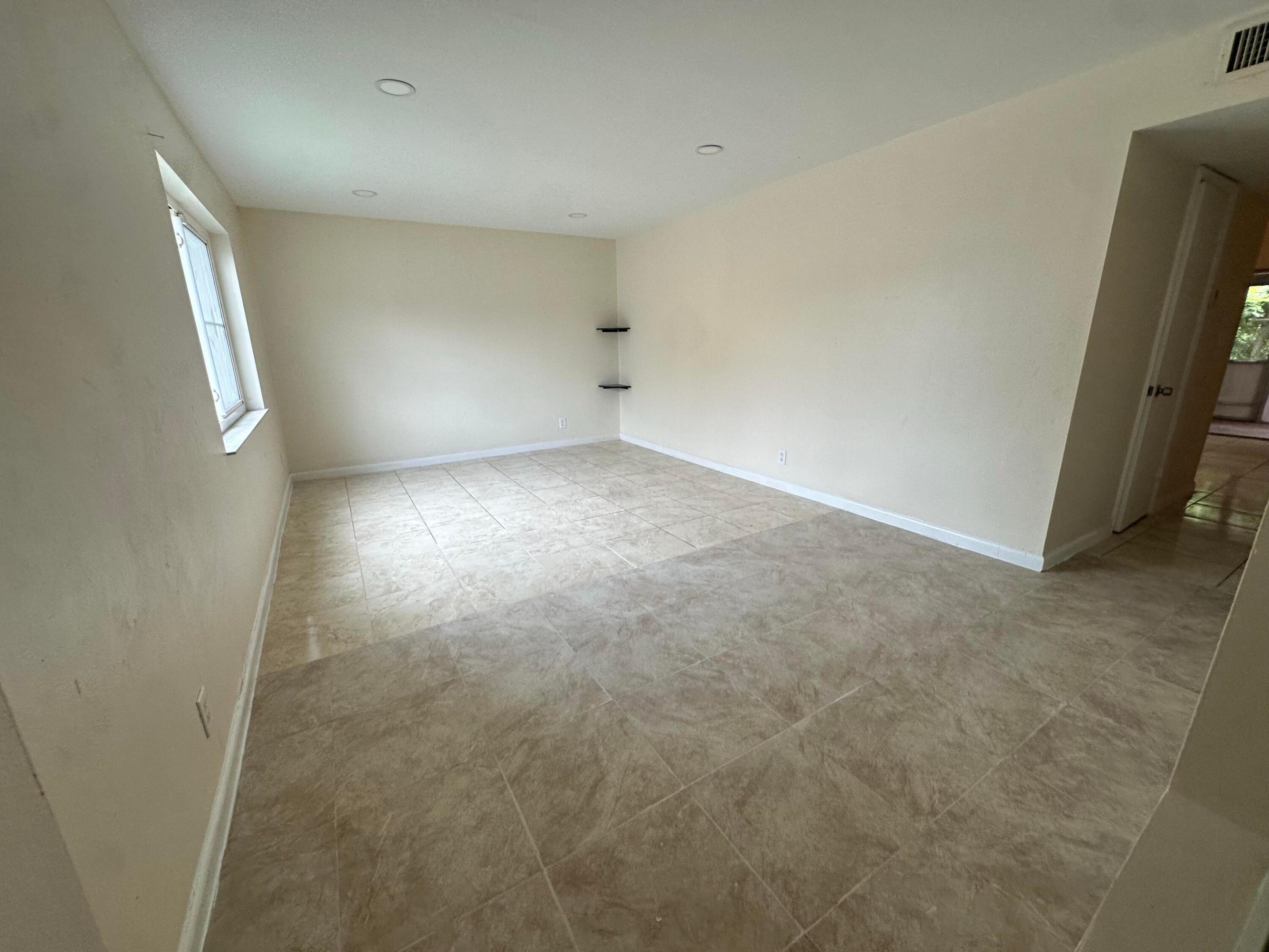 5614 Blueberry, Lauderhill FL 33313