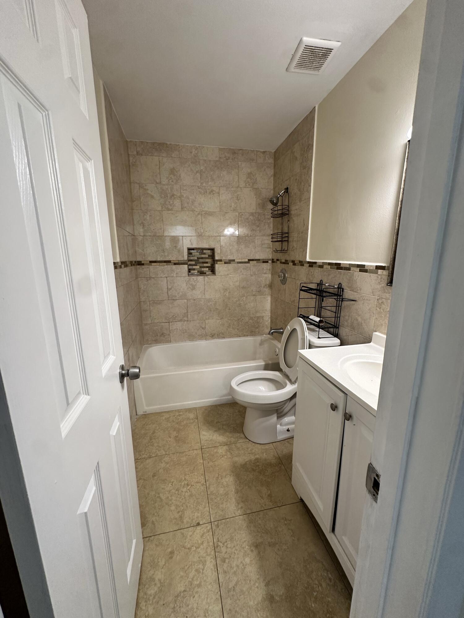 5614 Blueberry, Lauderhill FL 33313