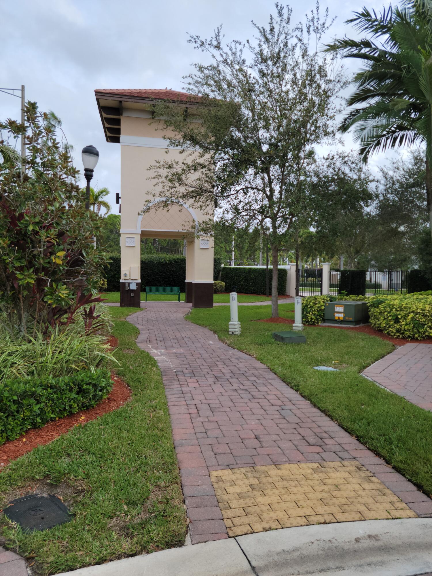 6960 Long Pine, Coconut Creek FL 33073