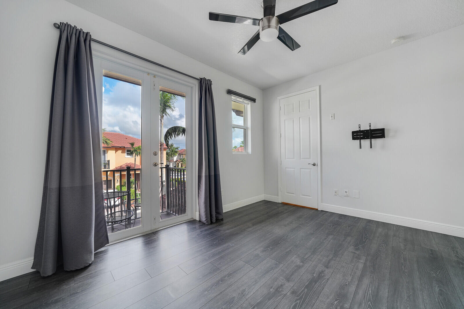6960 Long Pine, Coconut Creek FL 33073