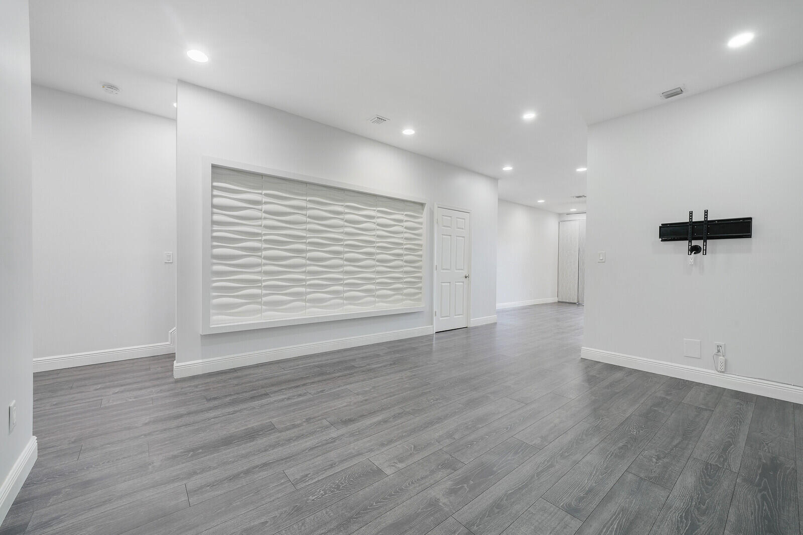 6960 Long Pine, Coconut Creek FL 33073