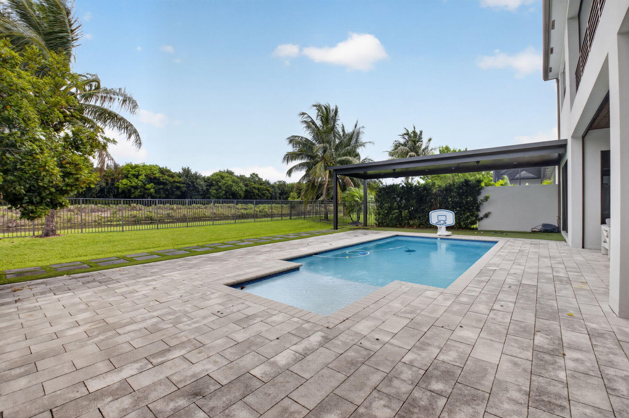 8845 Skyward, Boca Raton FL 33496