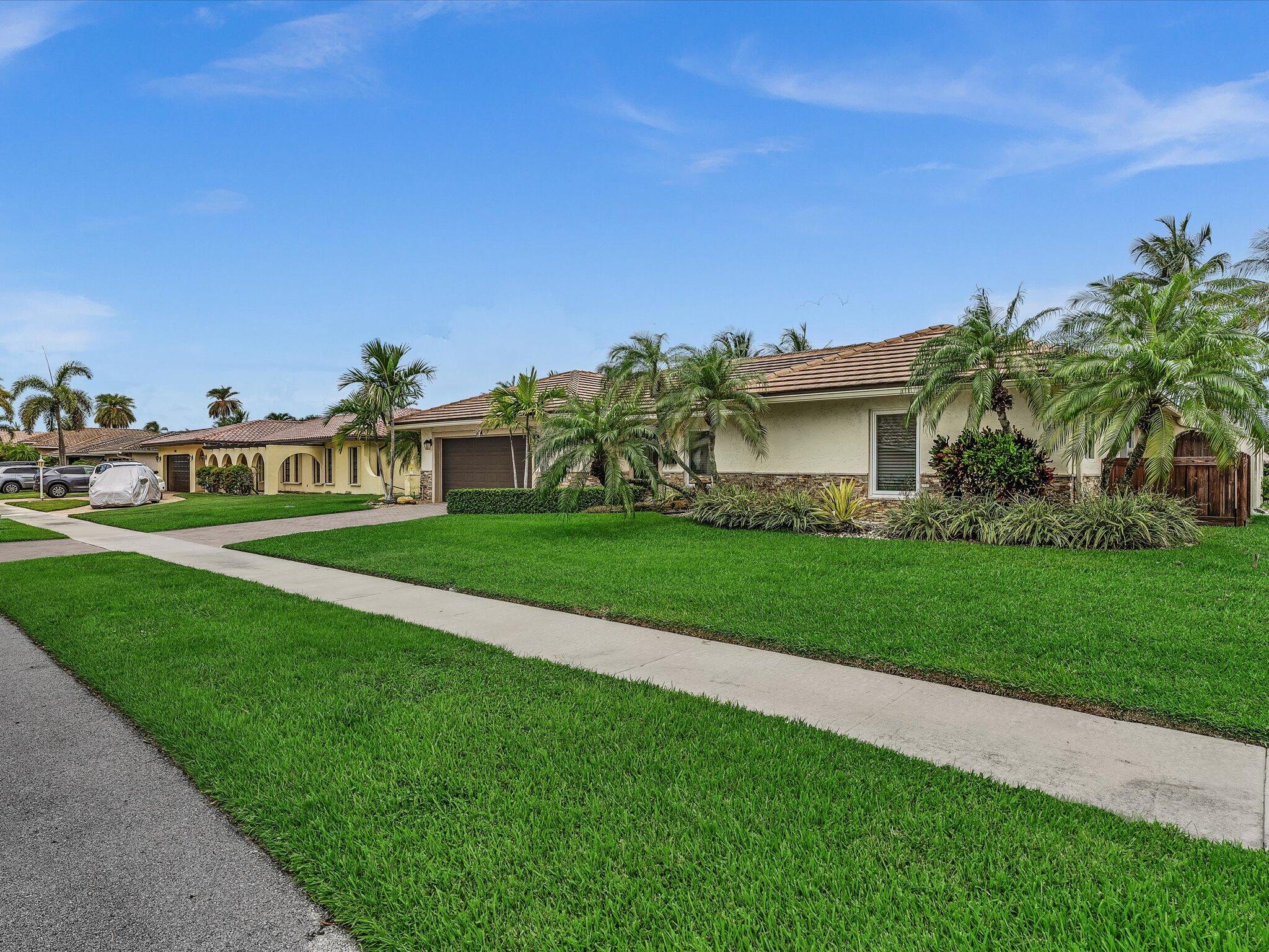 1525 SE 12th, Deerfield Beach FL 33441