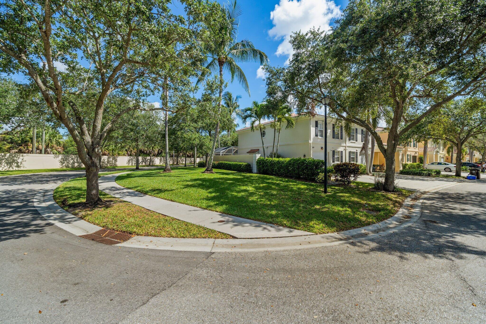 2117 Tigris, West Palm Beach FL 33411