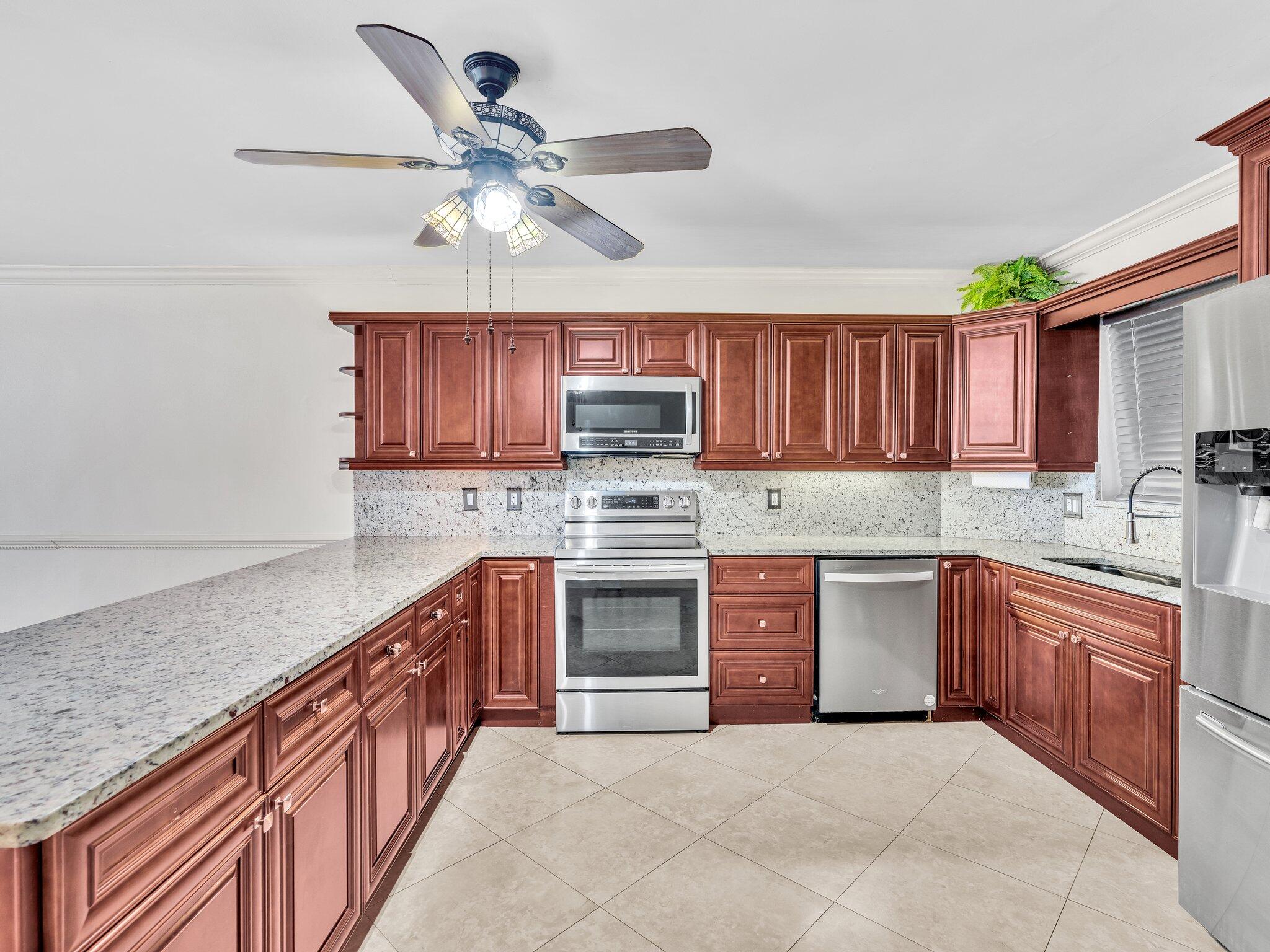 3031 NE 51st #403w, Fort Lauderdale FL 33308