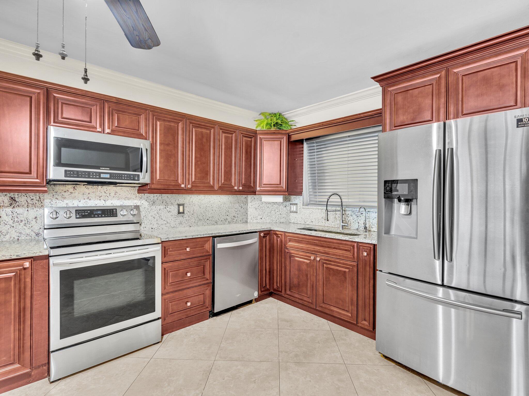 3031 NE 51st #403w, Fort Lauderdale FL 33308