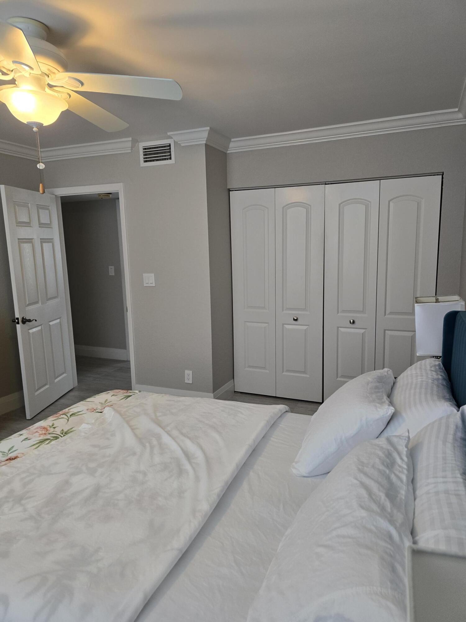 7580 Regency Lake #402, Boca Raton FL 33433