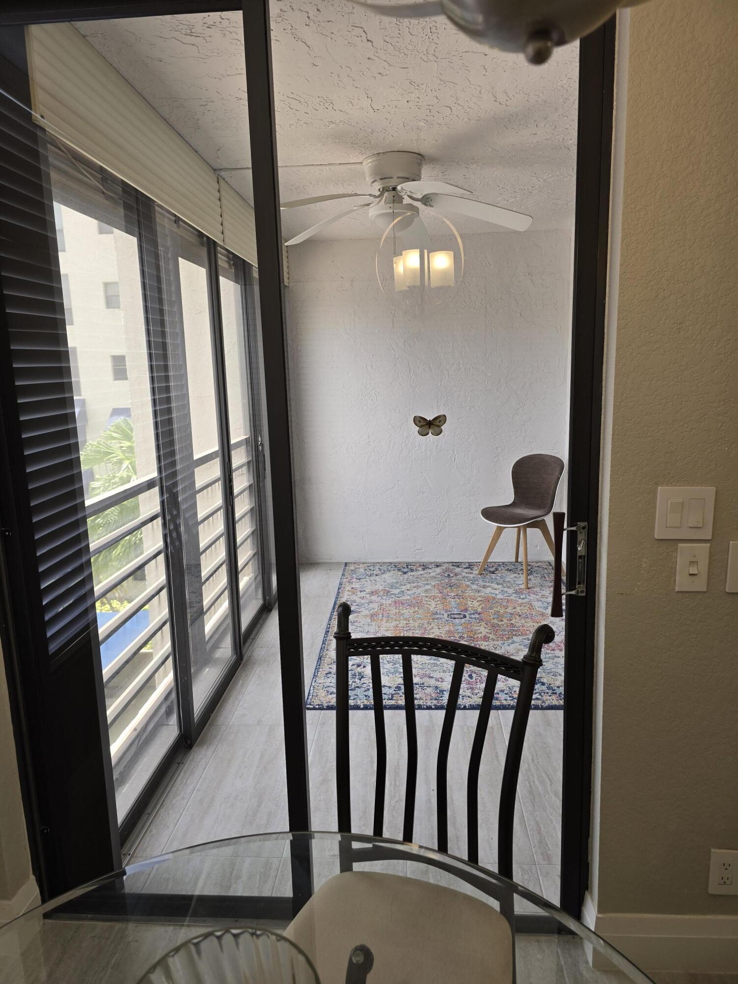 7580 Regency Lake #402, Boca Raton FL 33433