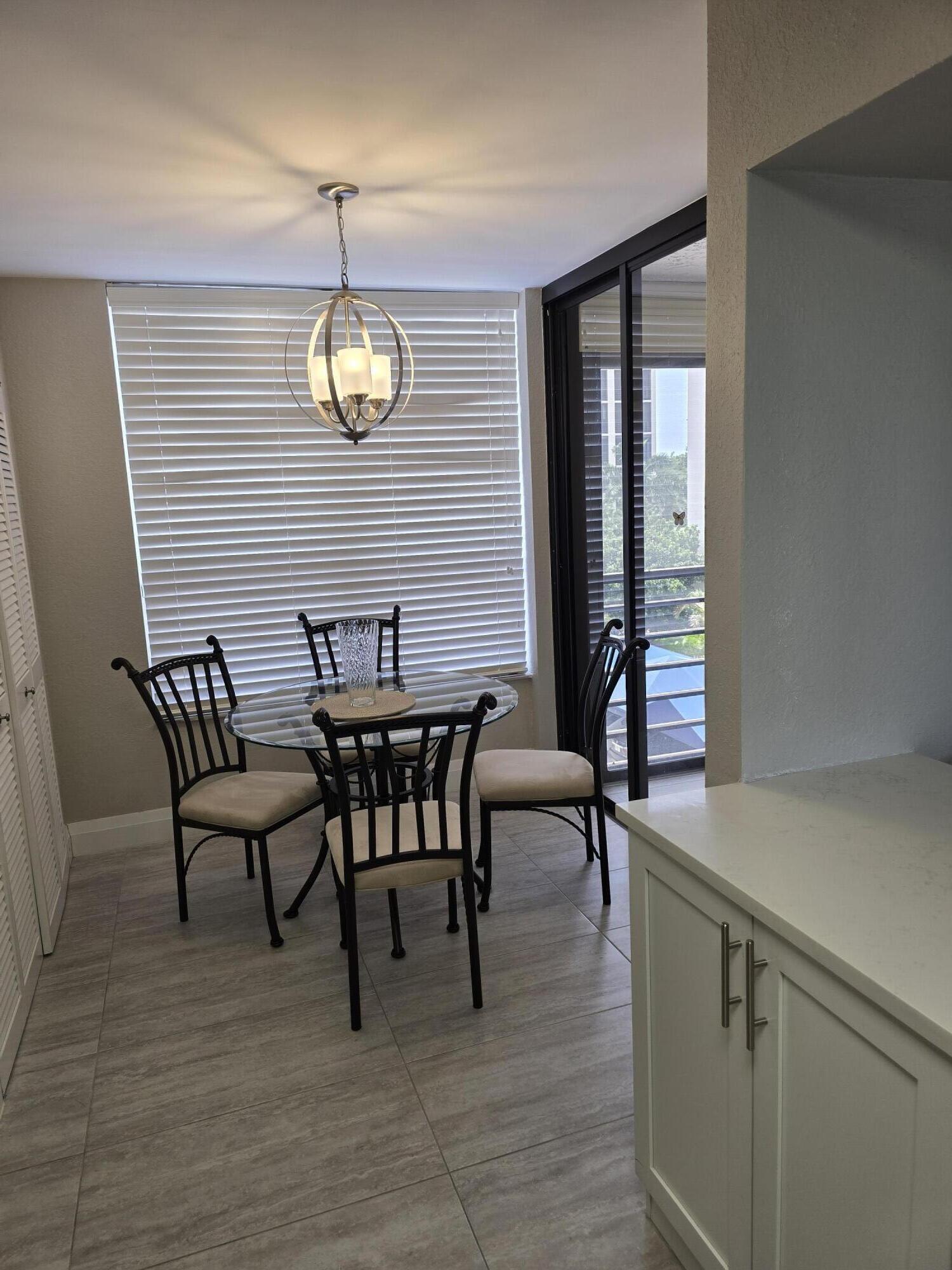 7580 Regency Lake #402, Boca Raton FL 33433