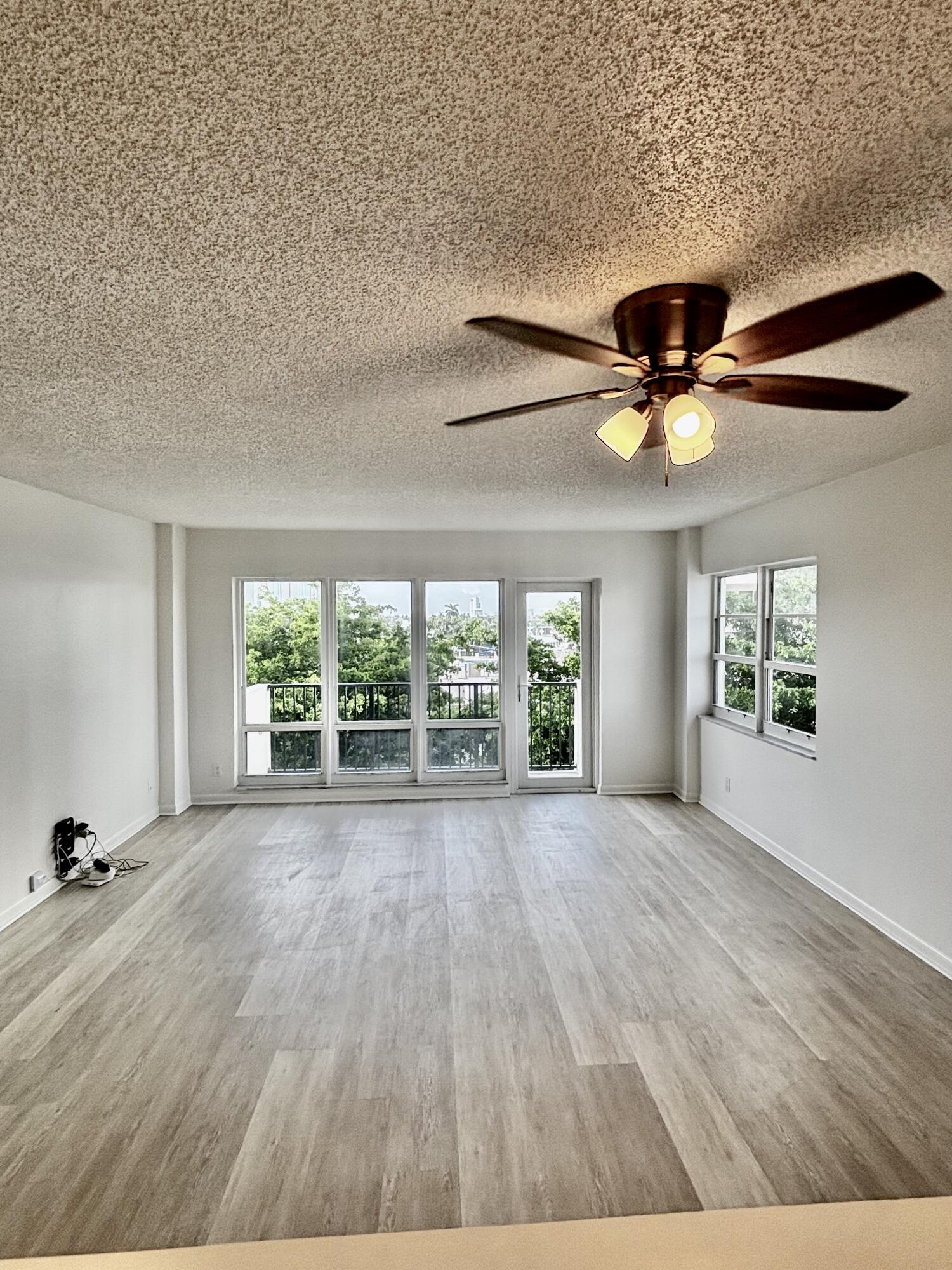 340 Sunset #501, Fort Lauderdale FL 33301