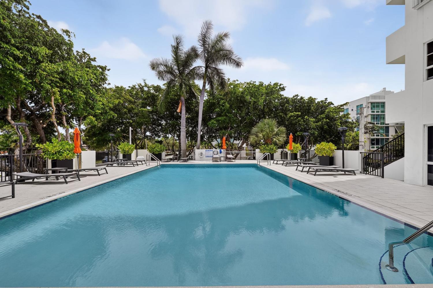 340 Sunset #501, Fort Lauderdale FL 33301