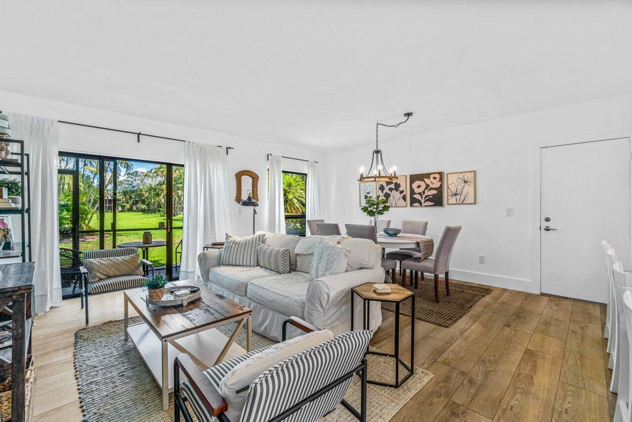 13334 Polo Club #206, Wellington FL 33414