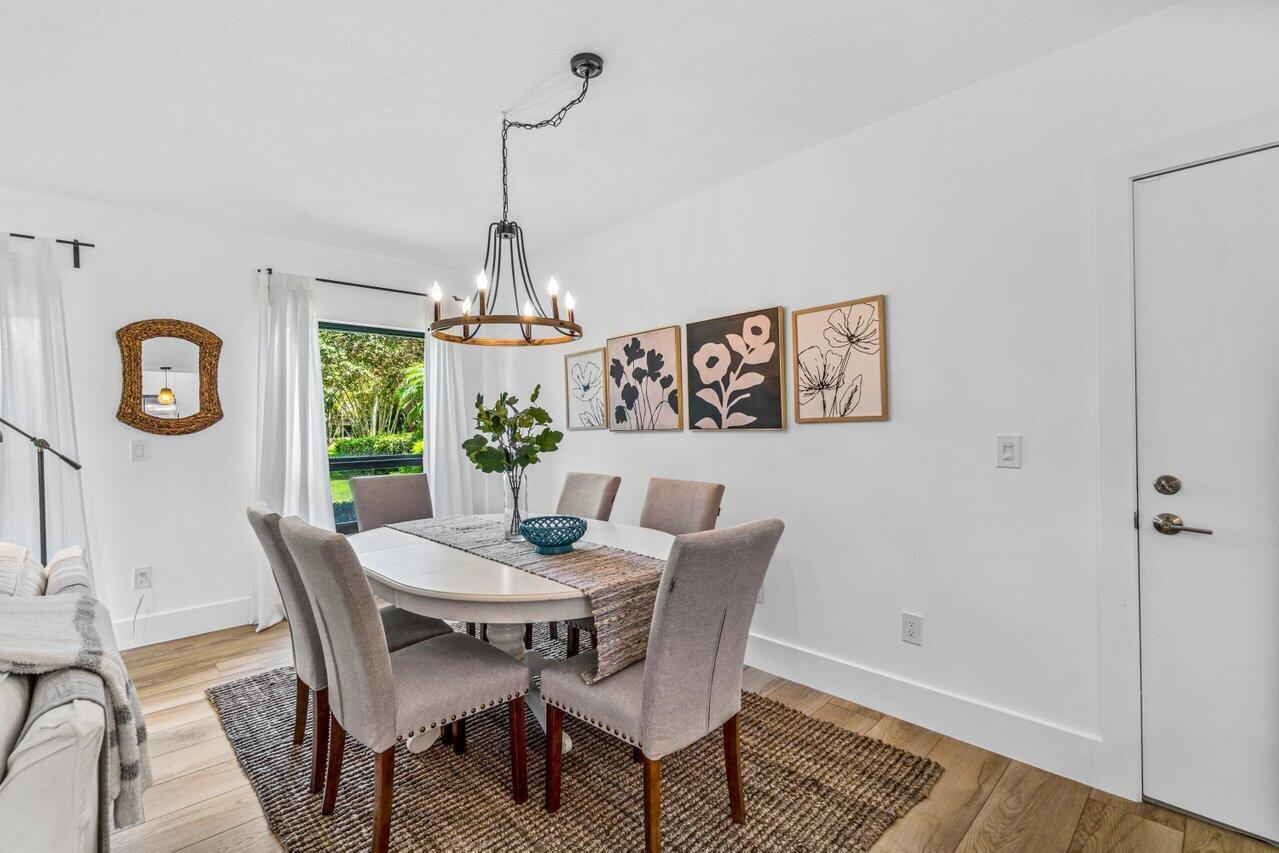 13334 Polo Club #206, Wellington FL 33414