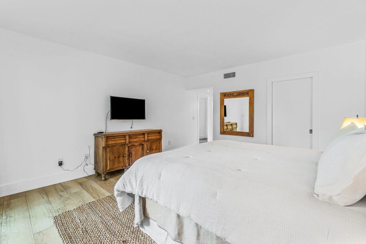 13334 Polo Club #206, Wellington FL 33414