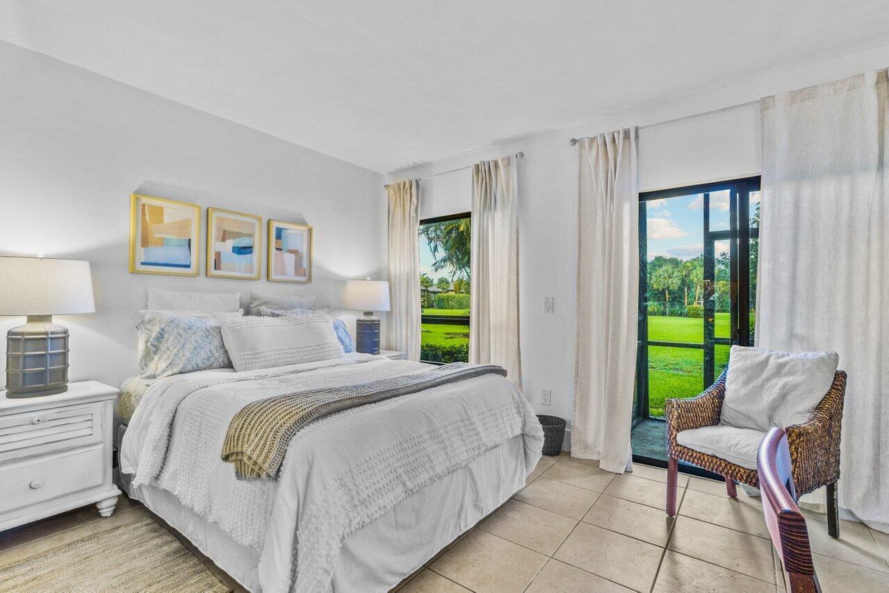 13334 Polo Club #206, Wellington FL 33414