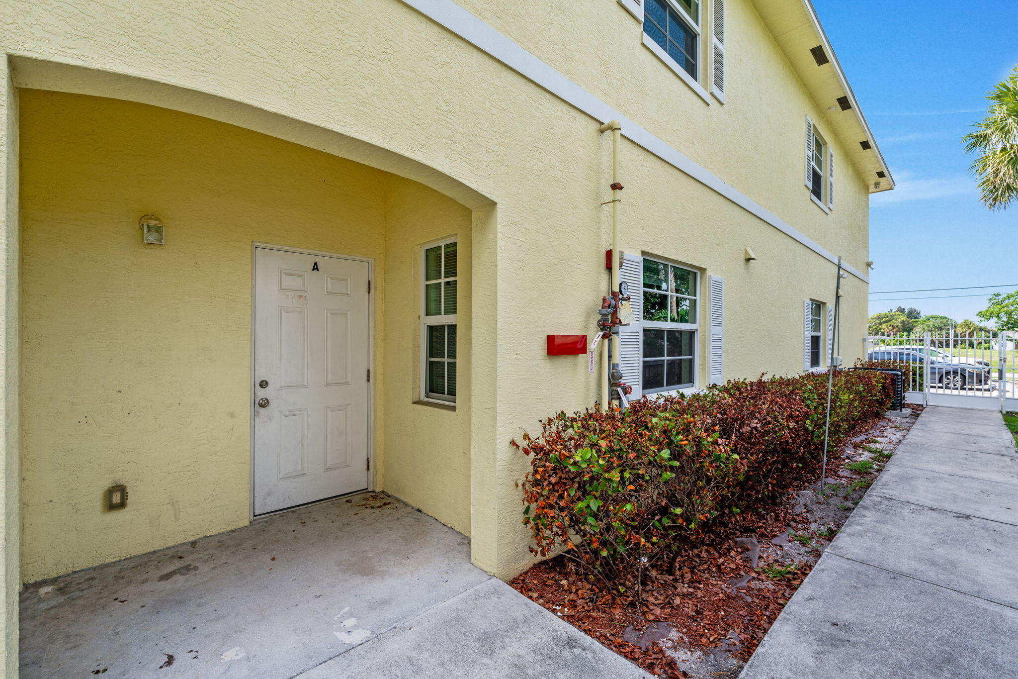 56 W 12th #A, Riviera Beach FL 33404
