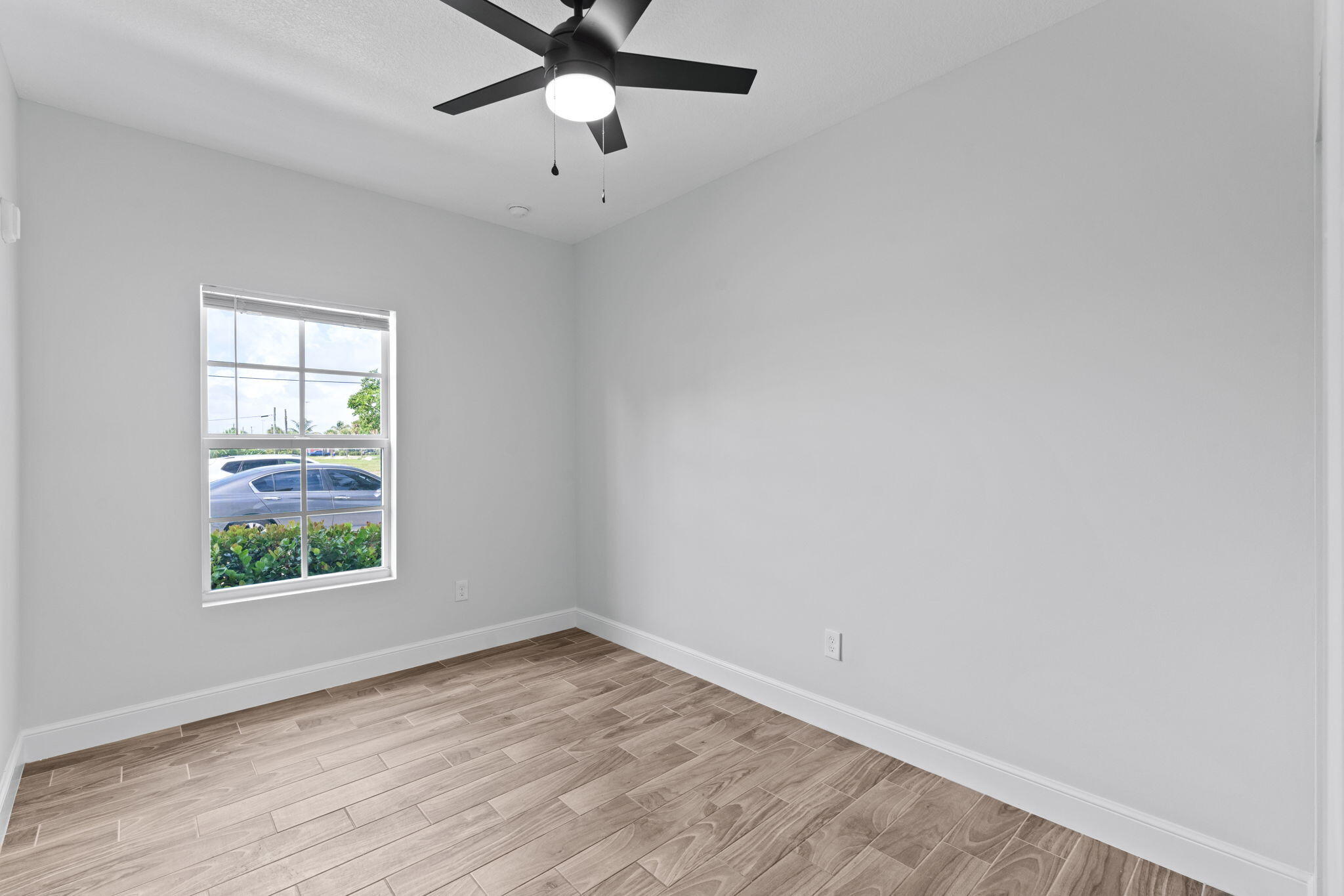 56 W 12th #A, Riviera Beach FL 33404