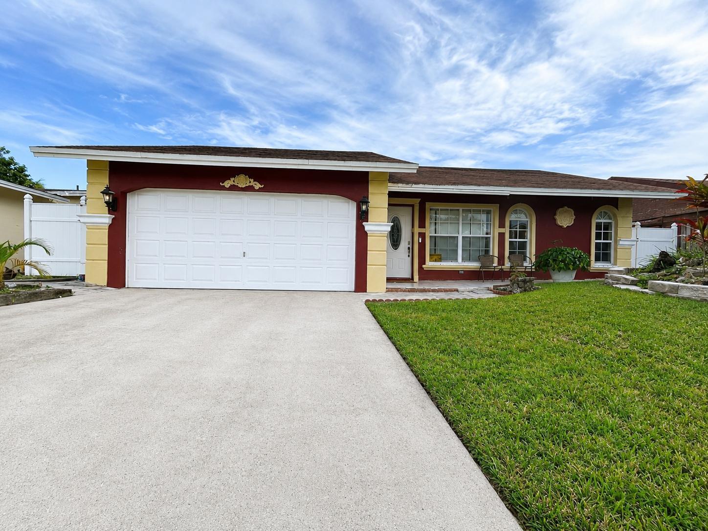7526 SW 7th, North Lauderdale FL 33068