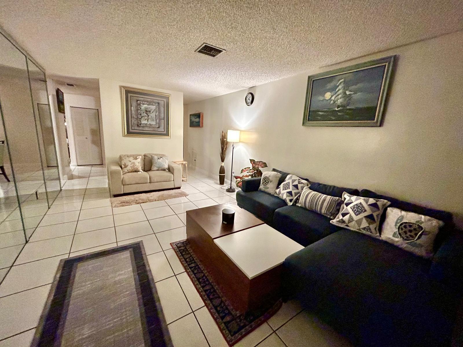 7526 SW 7th, North Lauderdale FL 33068