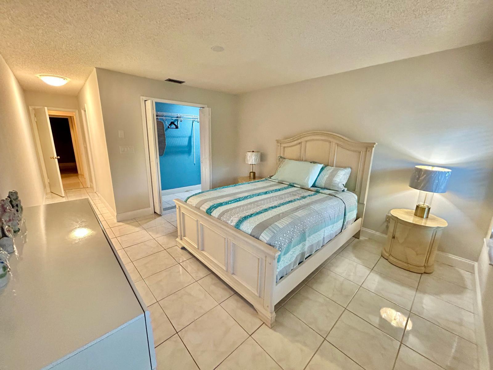 7526 SW 7th, North Lauderdale FL 33068