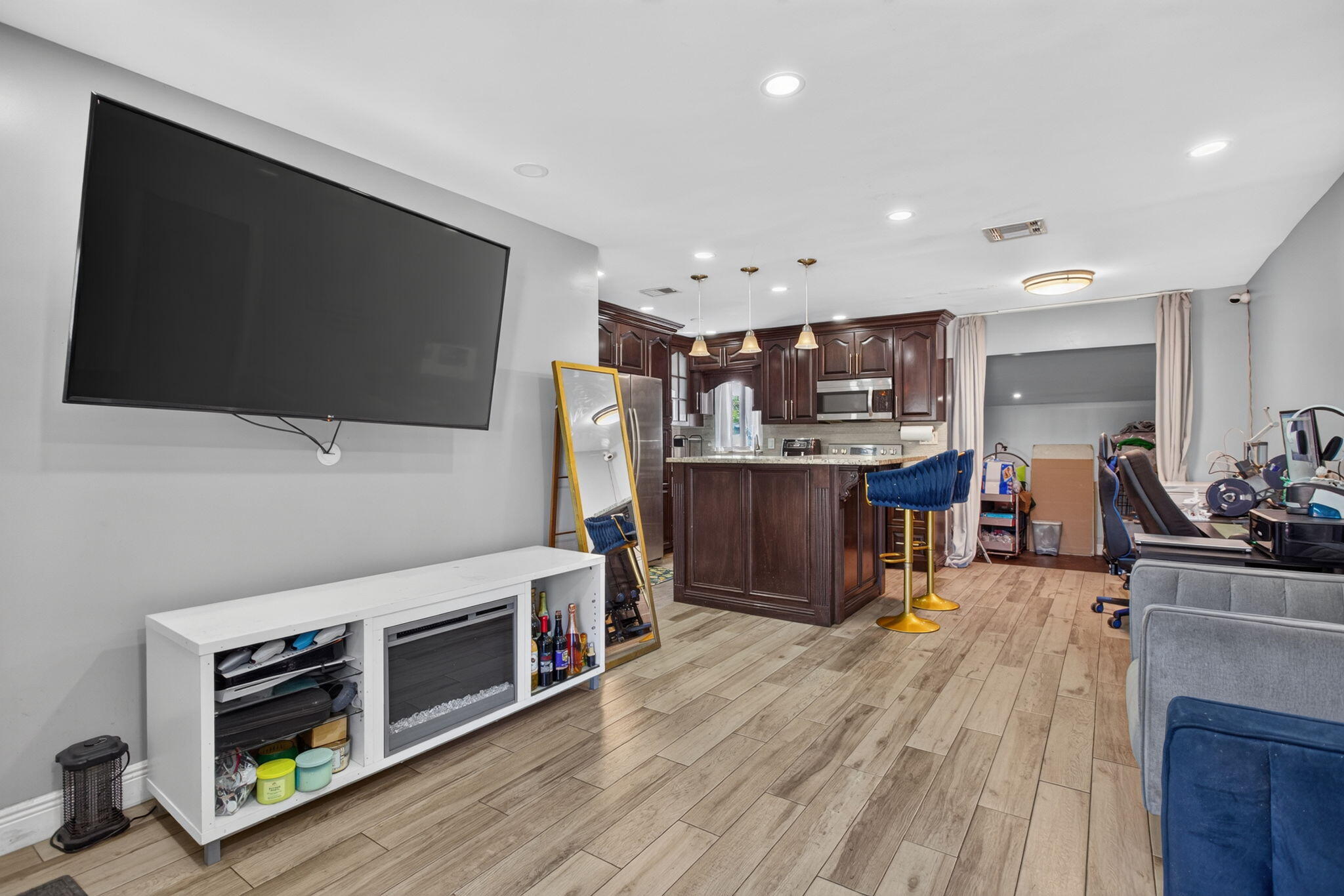 1871 NW 33rd, Lauderhill FL 33311