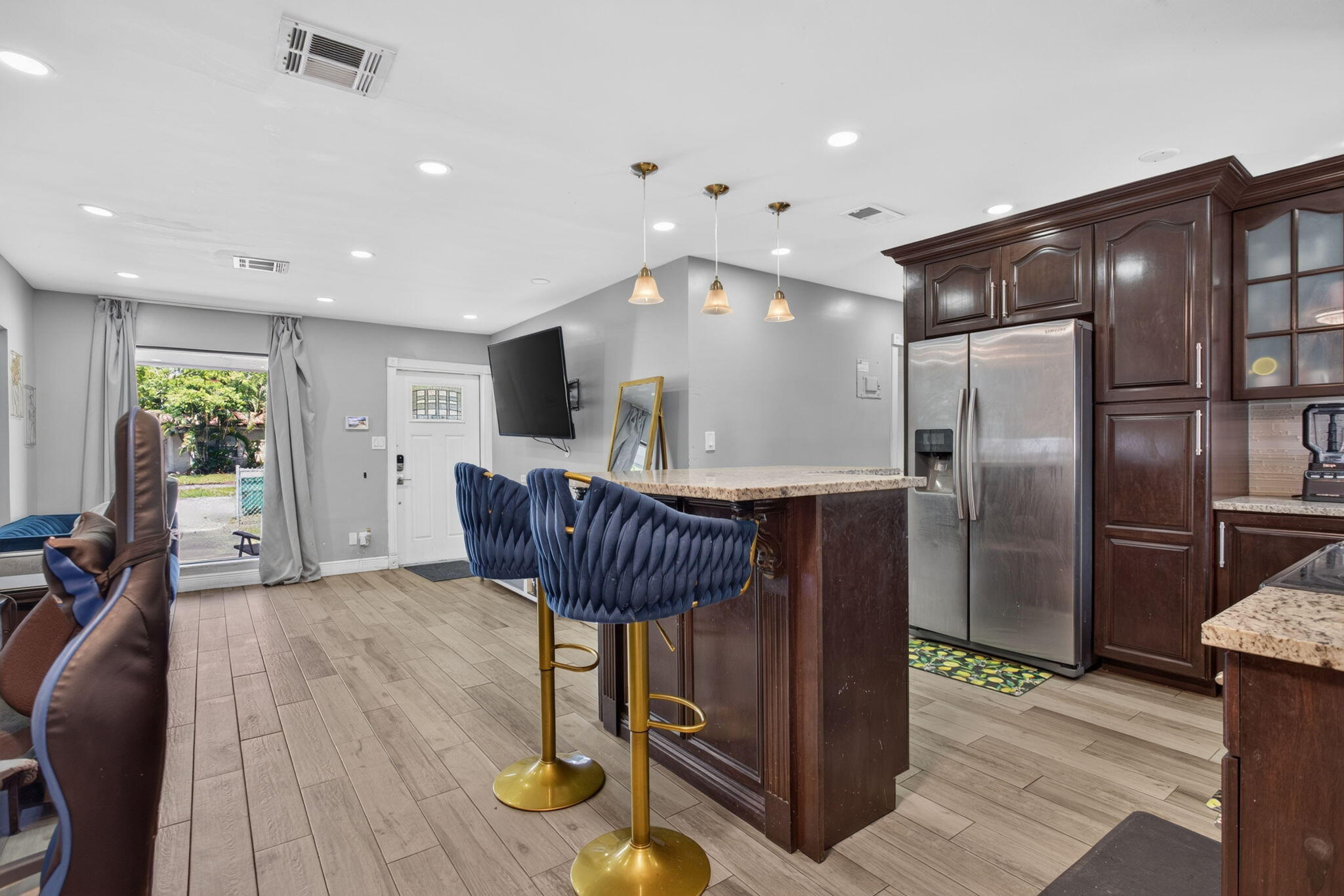 1871 NW 33rd, Lauderhill FL 33311