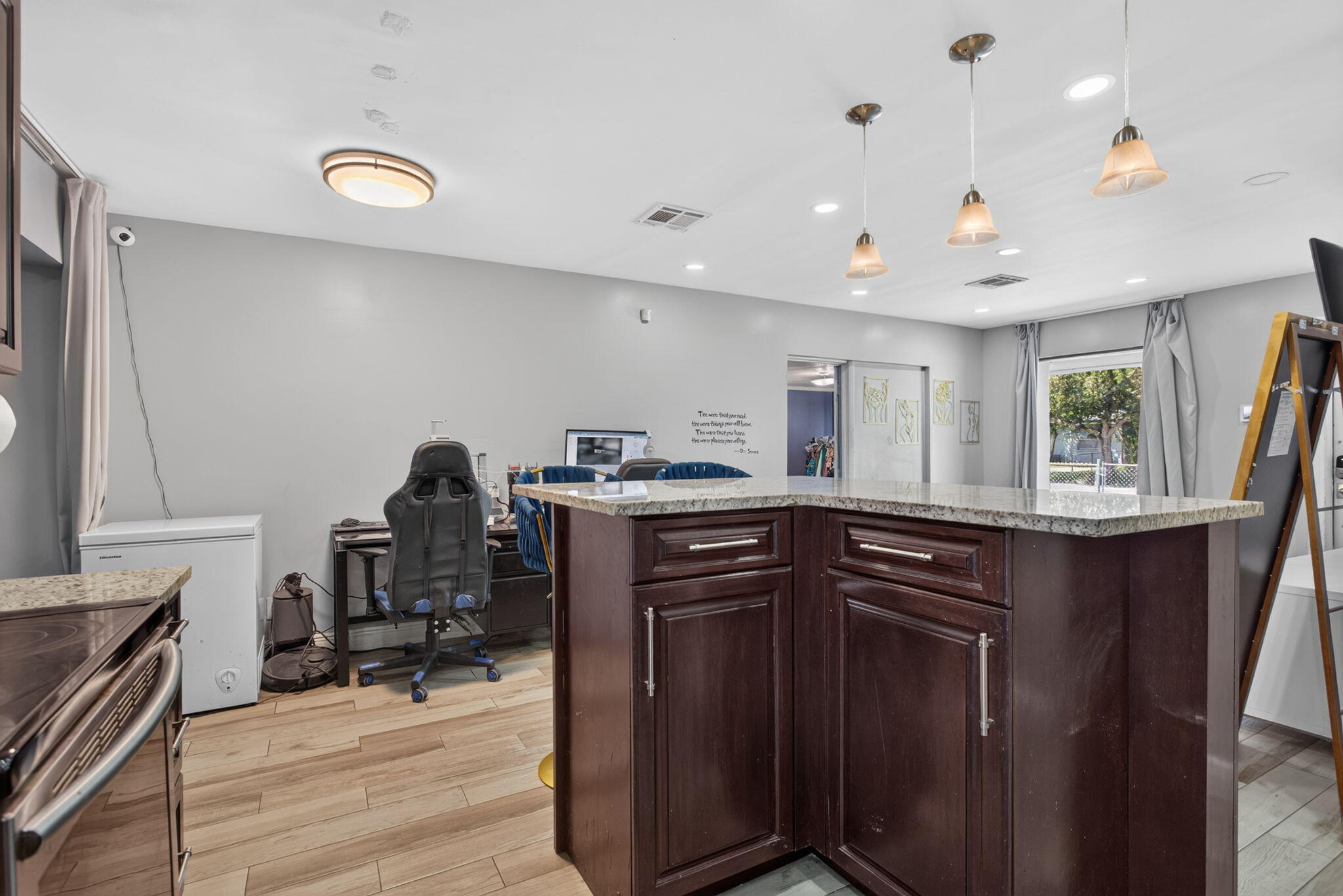 1871 NW 33rd, Lauderhill FL 33311