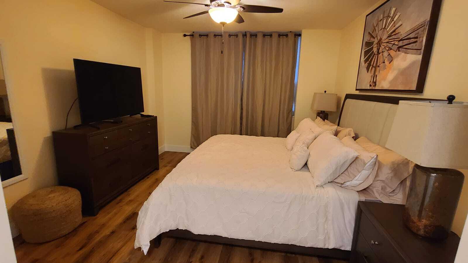 19501 W Country Club #1412, Aventura FL 33180